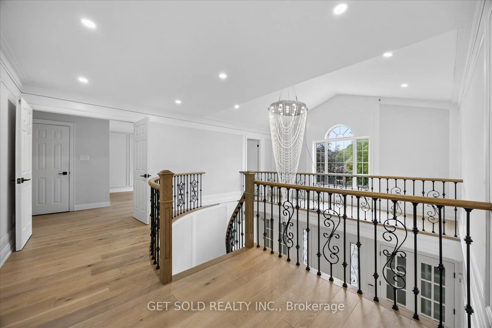 49 Pearson Avenue
