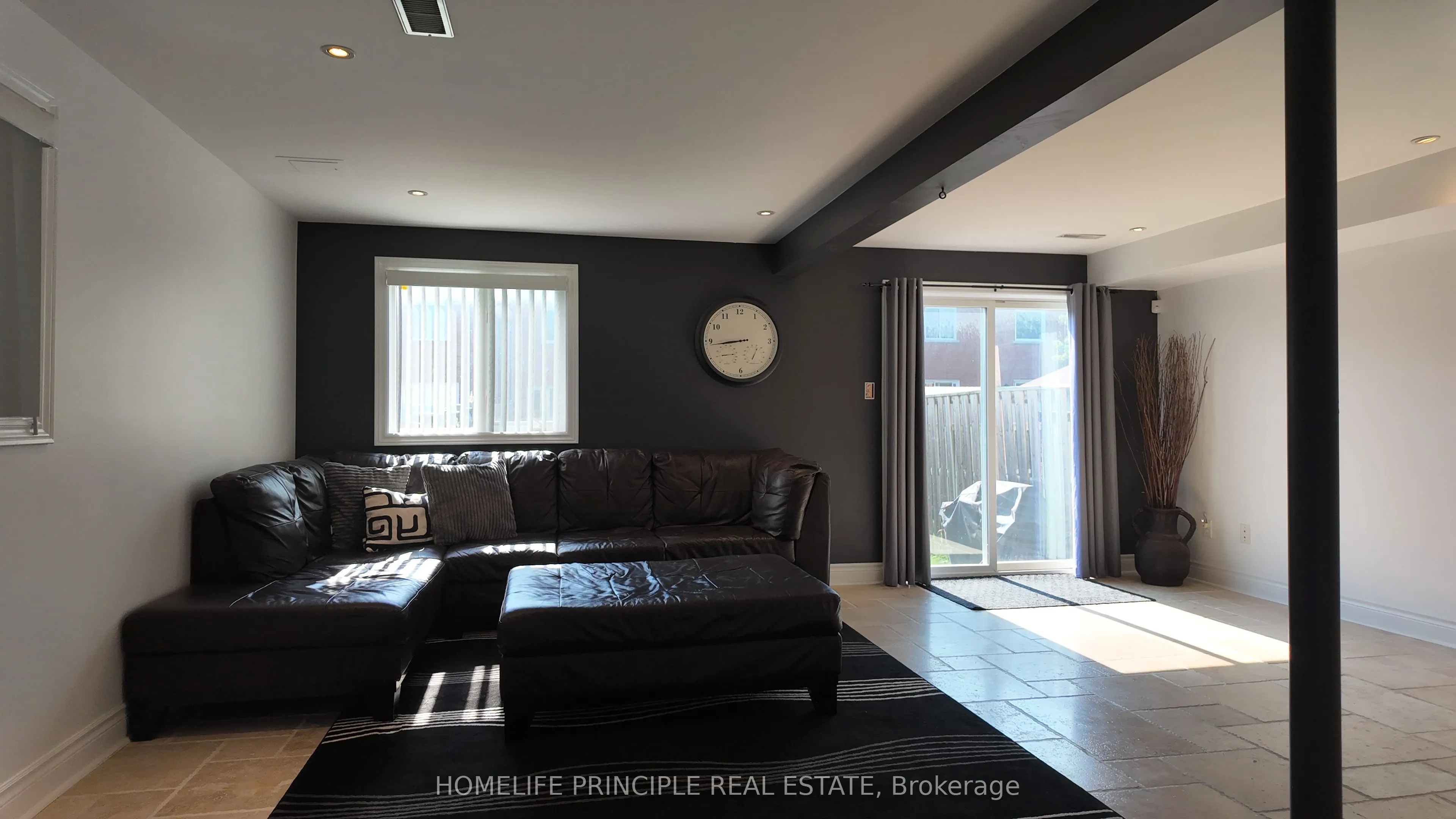 18 D'Amato Crescent E