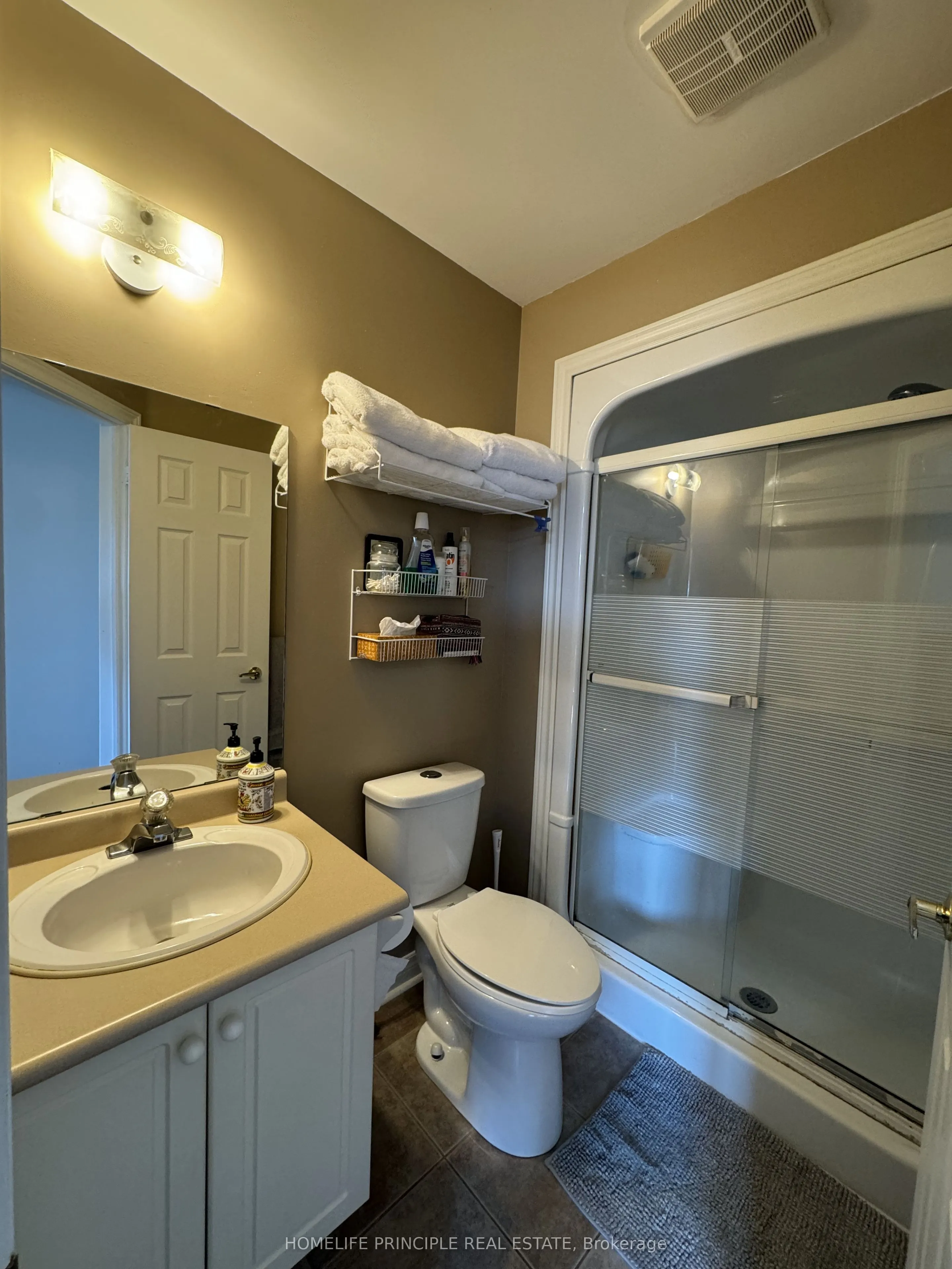 18 D'Amato Crescent E