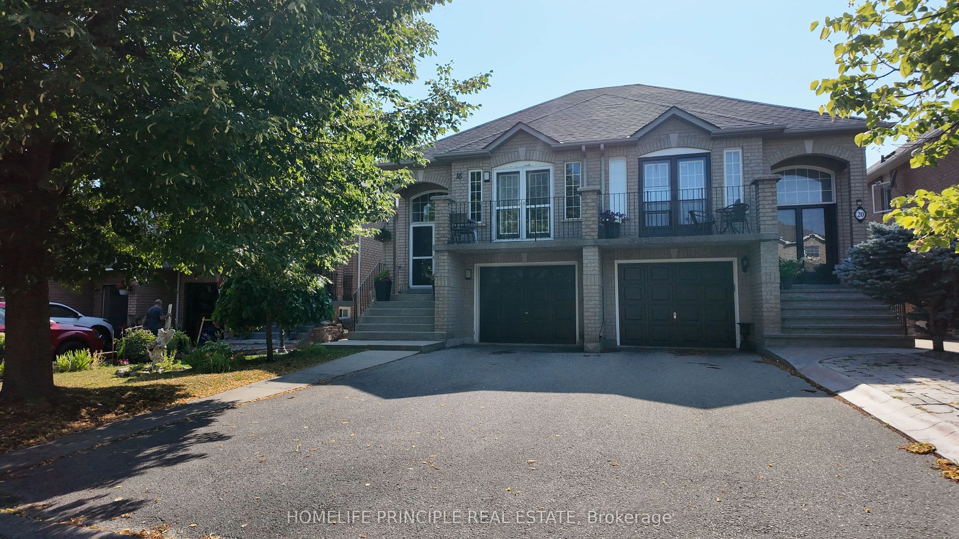 18 D'Amato Crescent E