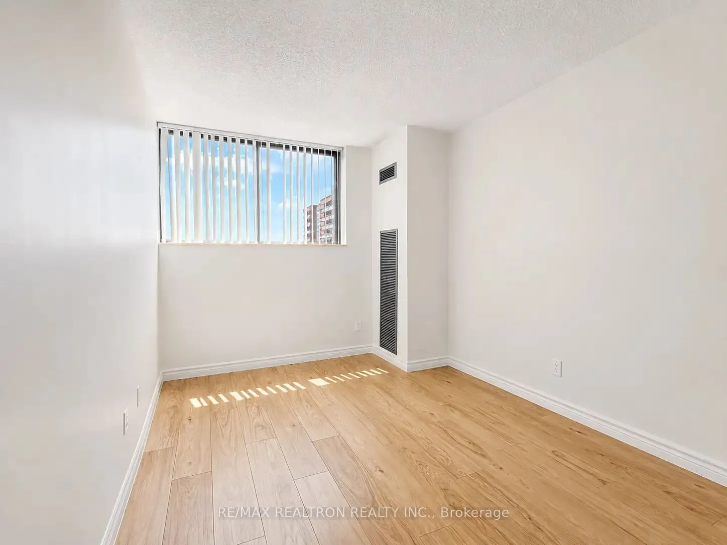 40 Baif Boulevard S #506