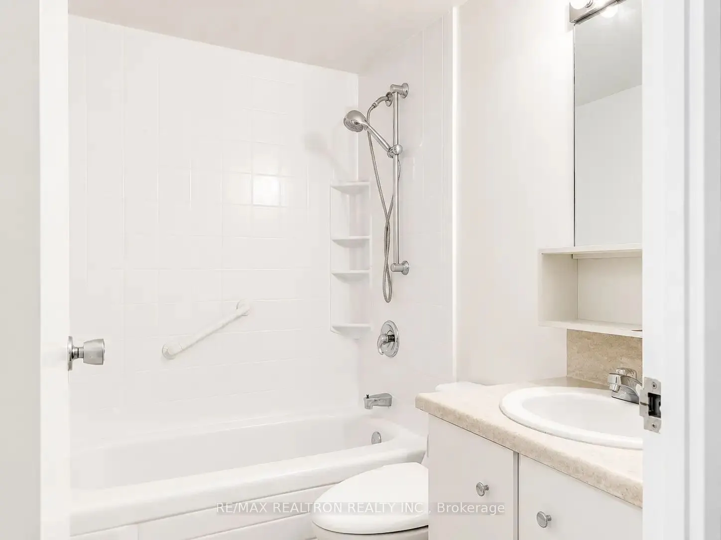 40 Baif Boulevard S #506