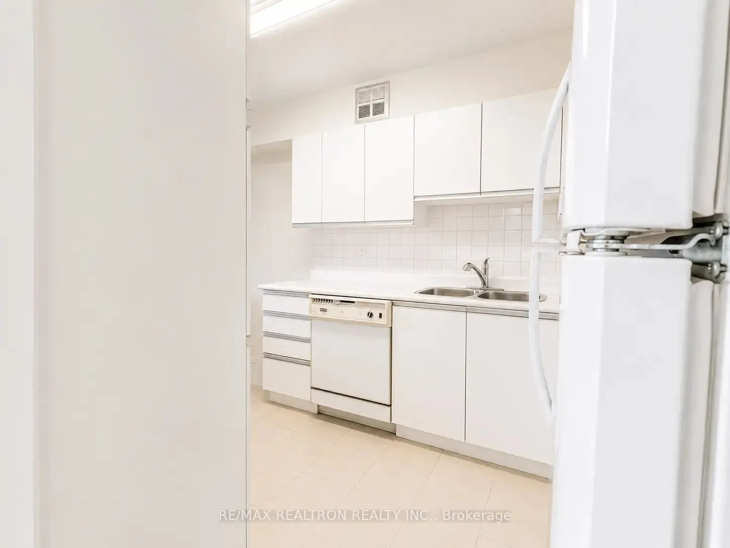 40 Baif Boulevard S #506