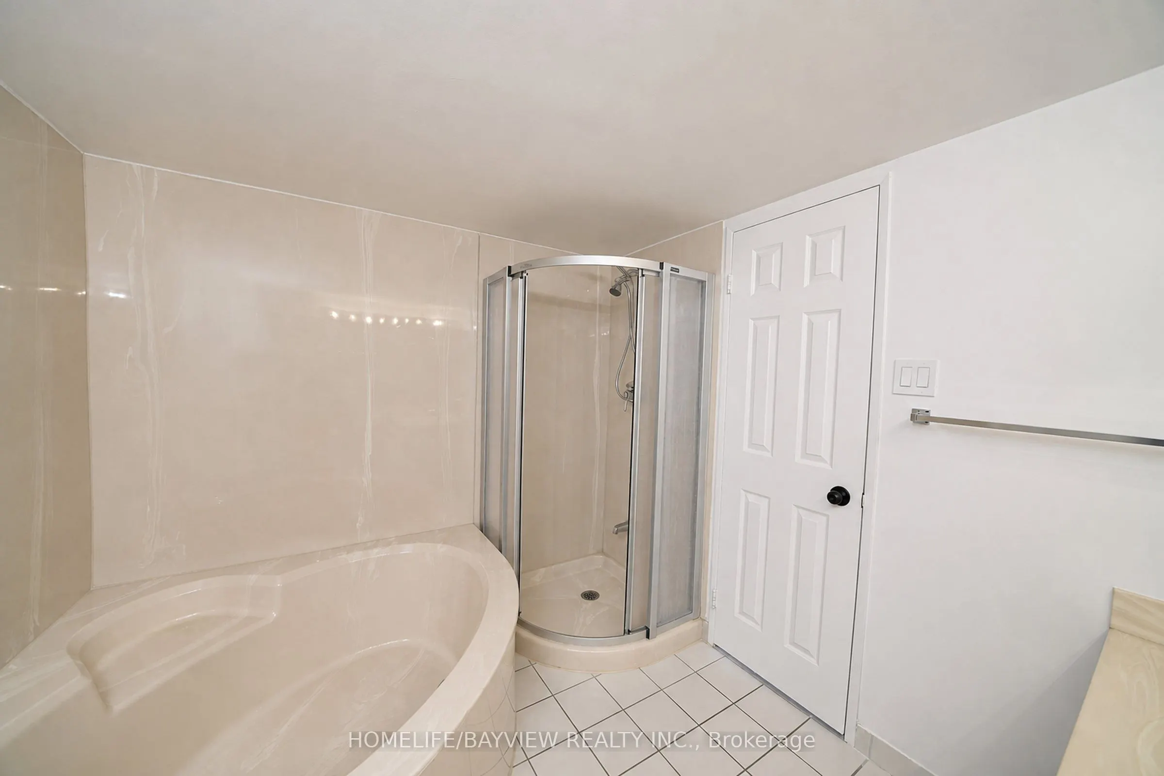 20 Harding Boulevard W #1103