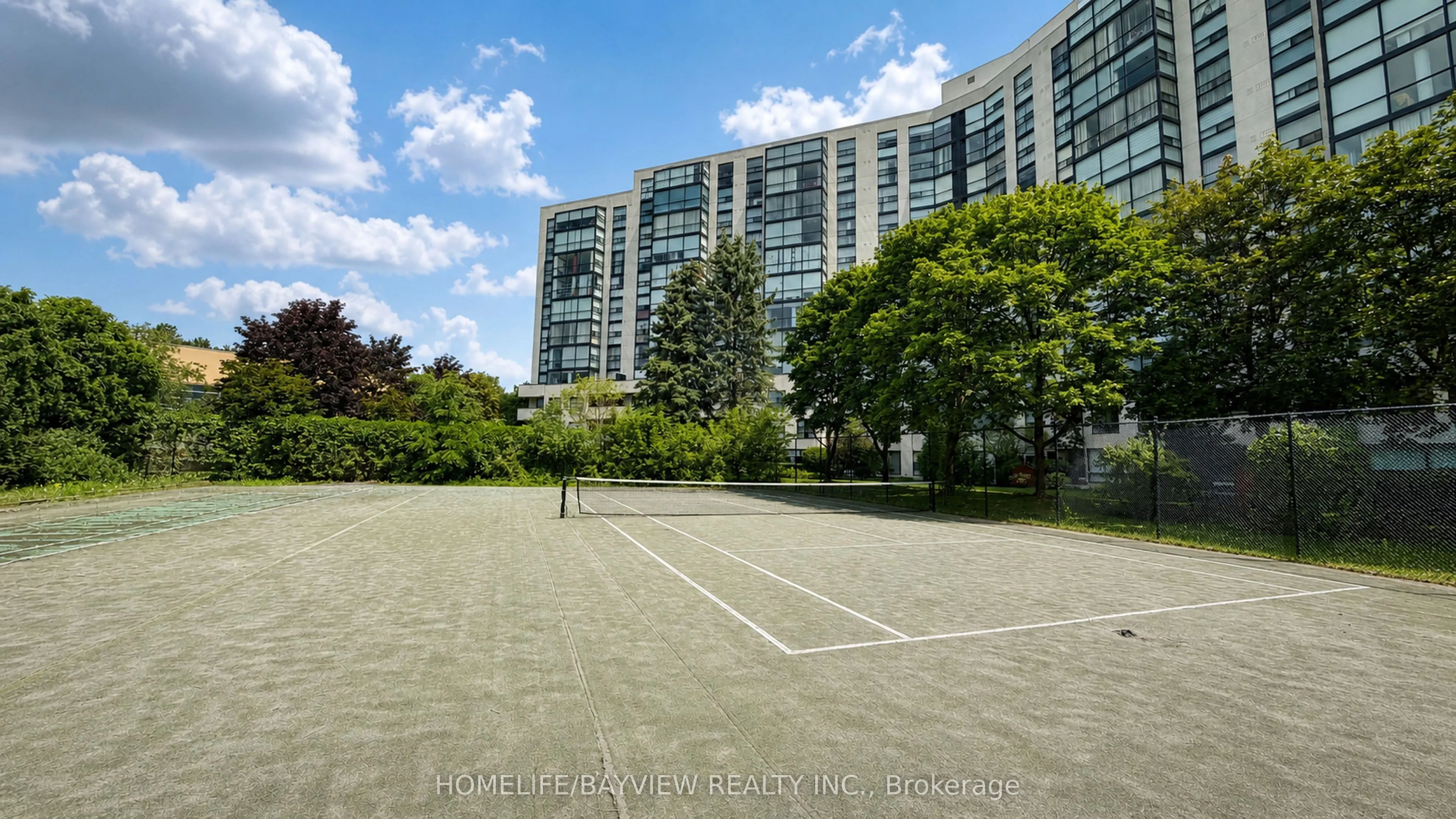 20 Harding Boulevard W #1103