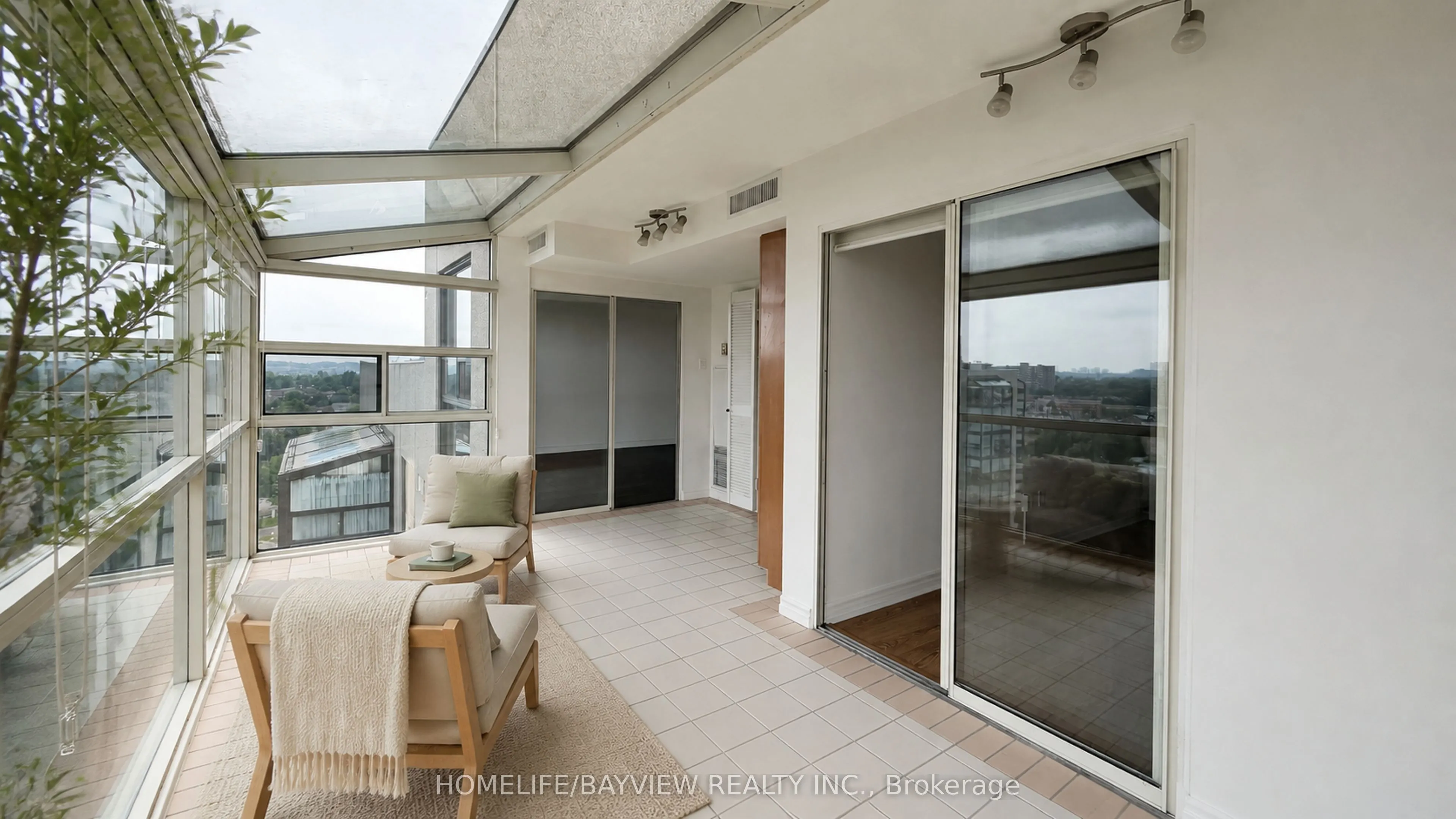 20 Harding Boulevard W #1103