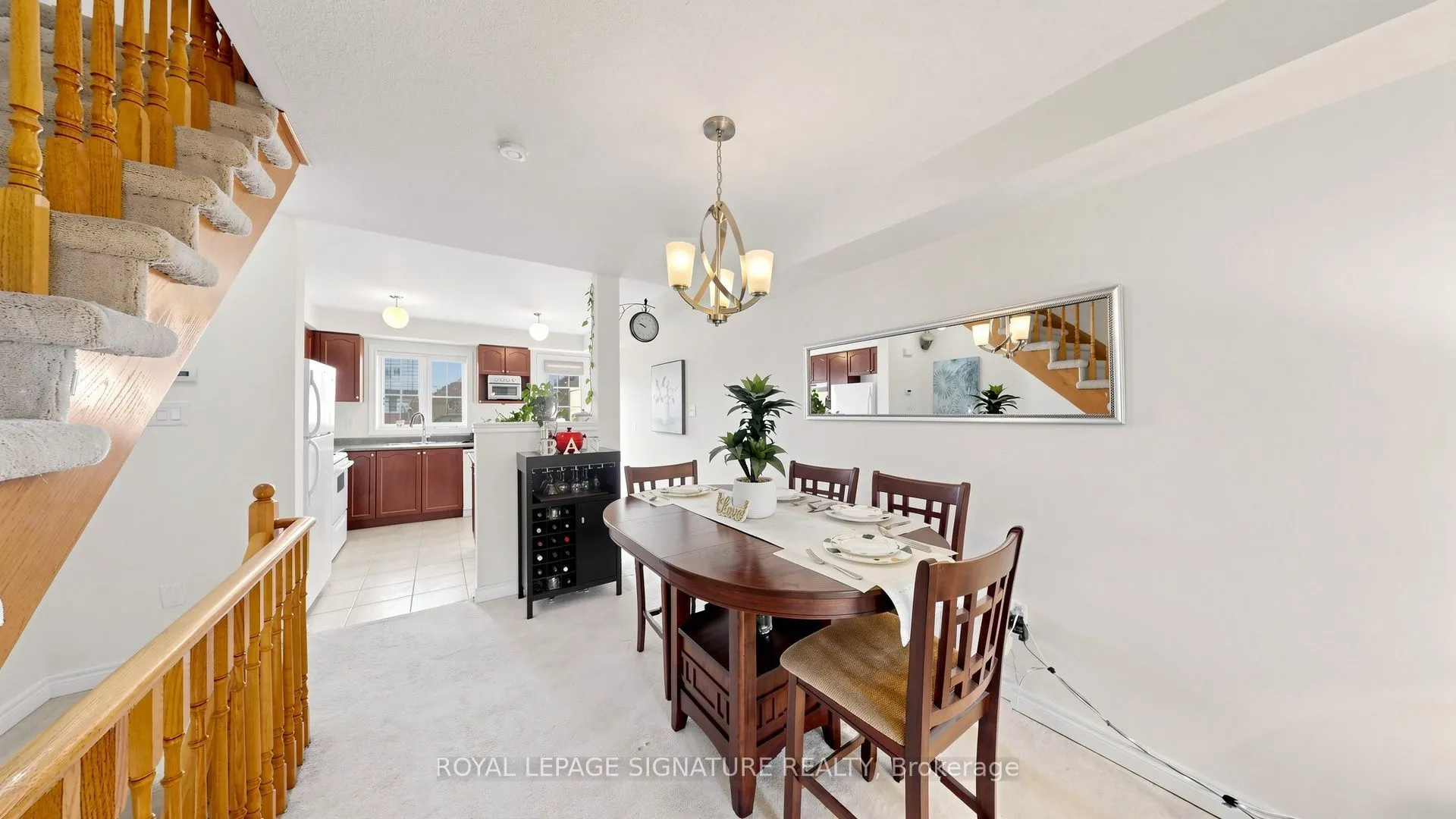 2433 Bur Oak Avenue