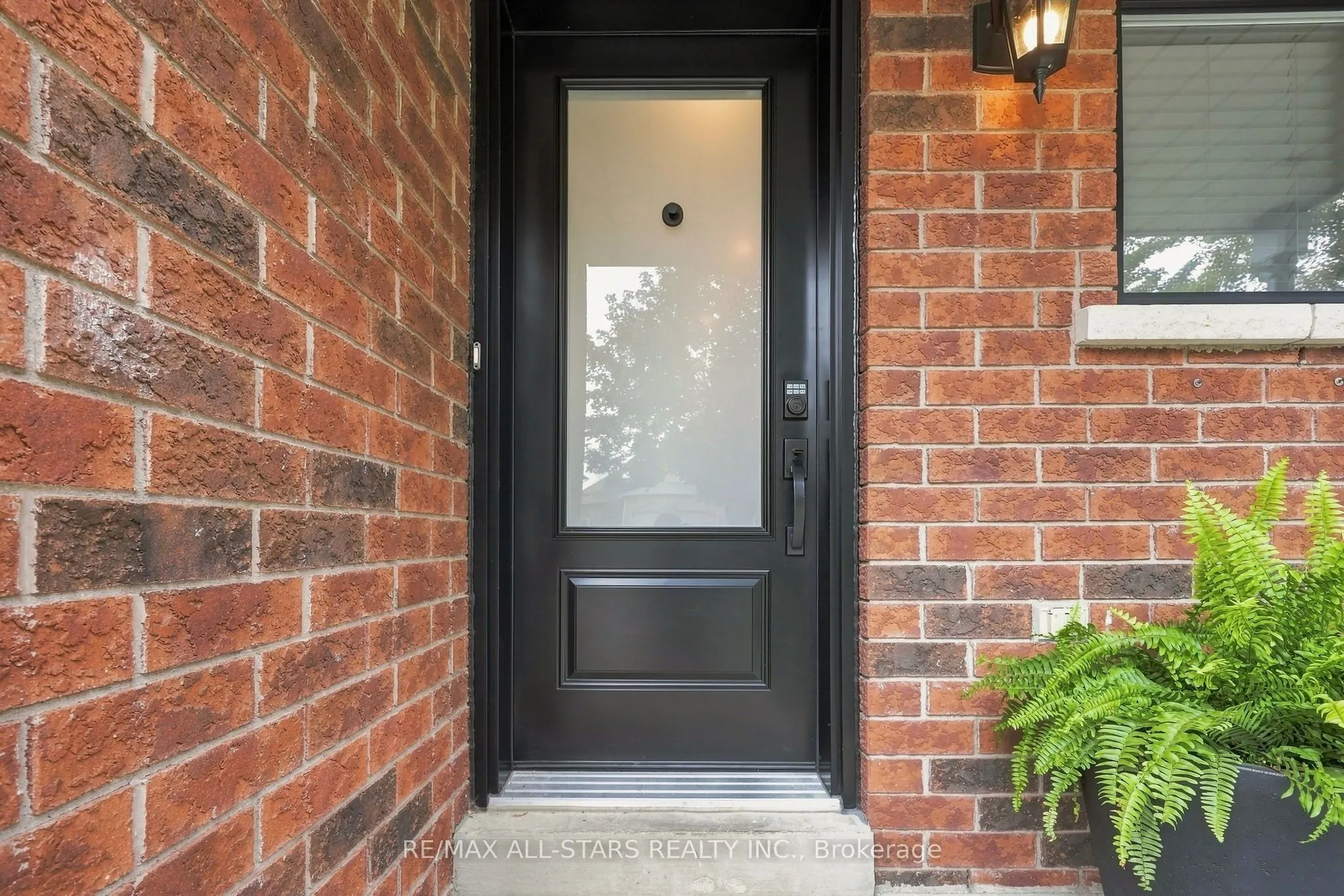 73 Russell Barton Lane