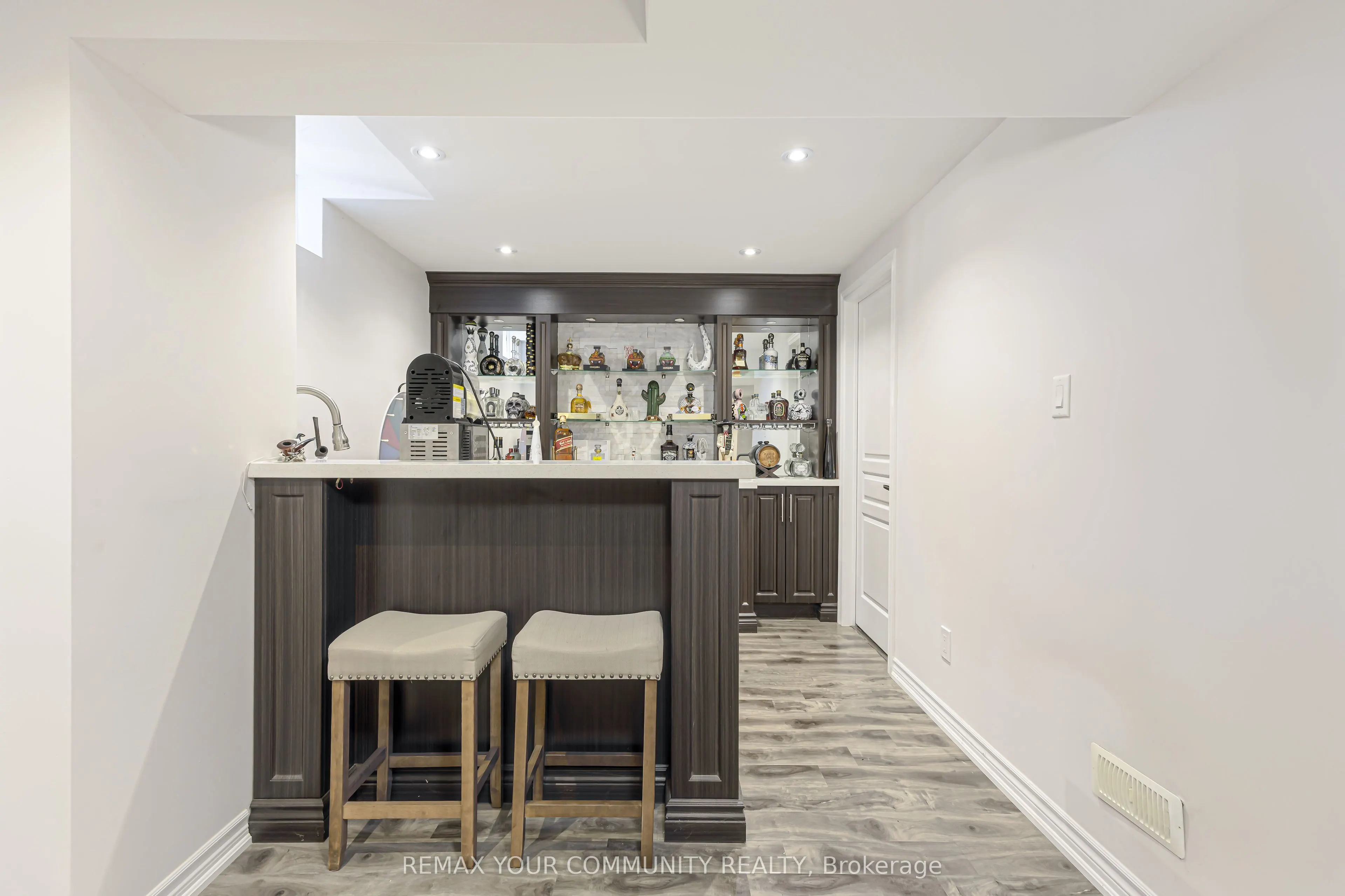 47 Vandervoort Drive
