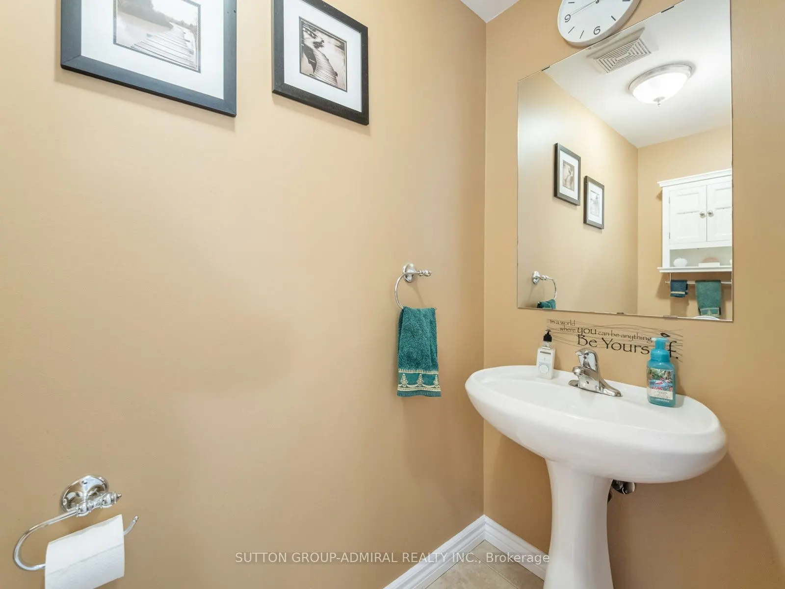 267 Warner Crescent