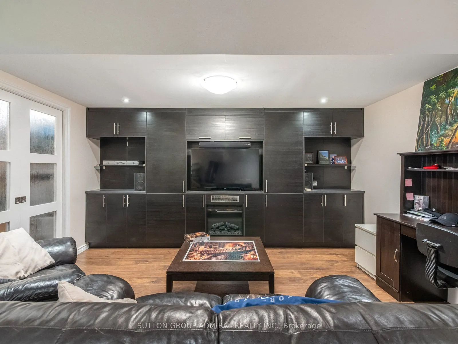 267 Warner Crescent