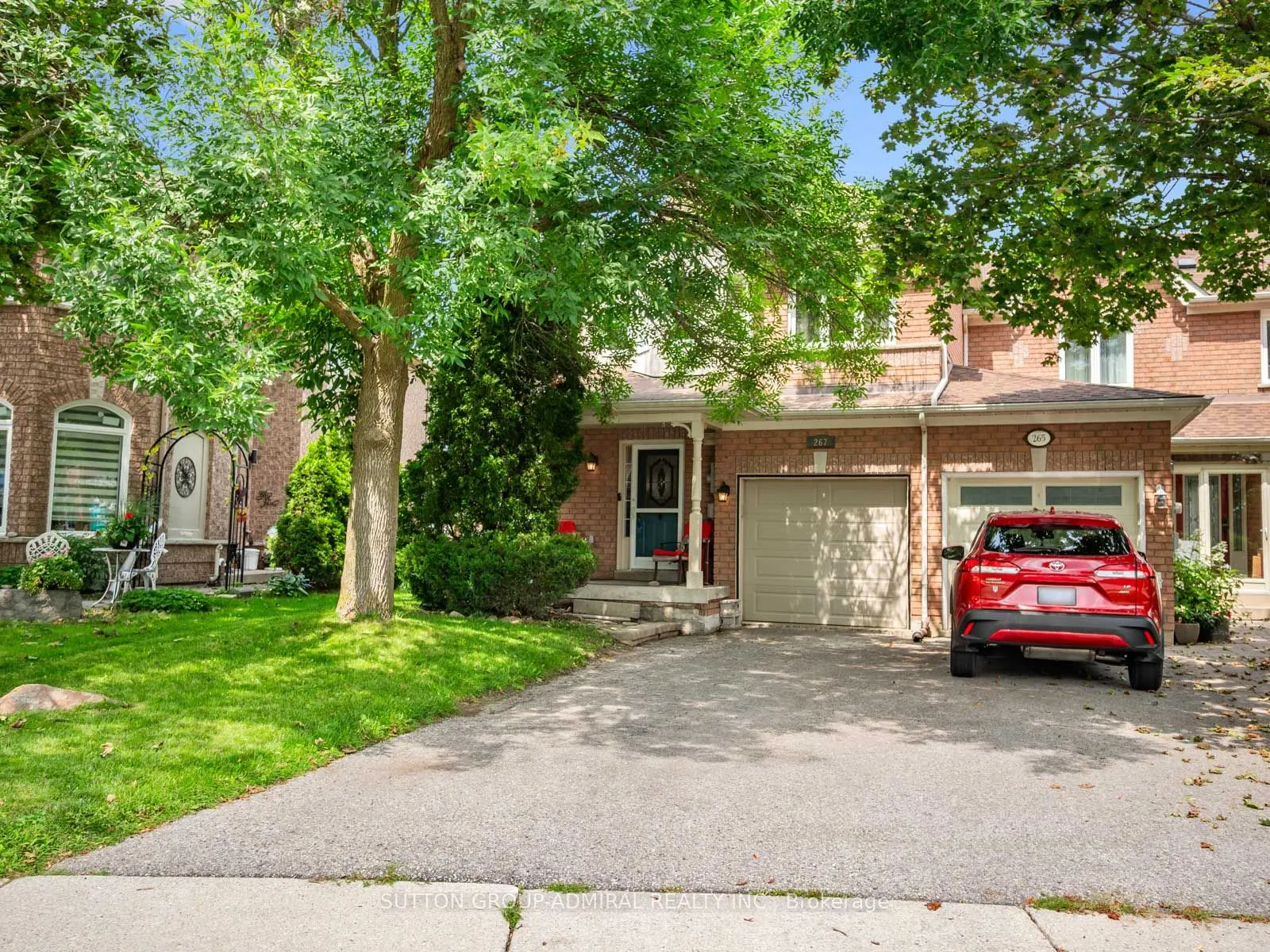 267 Warner Crescent