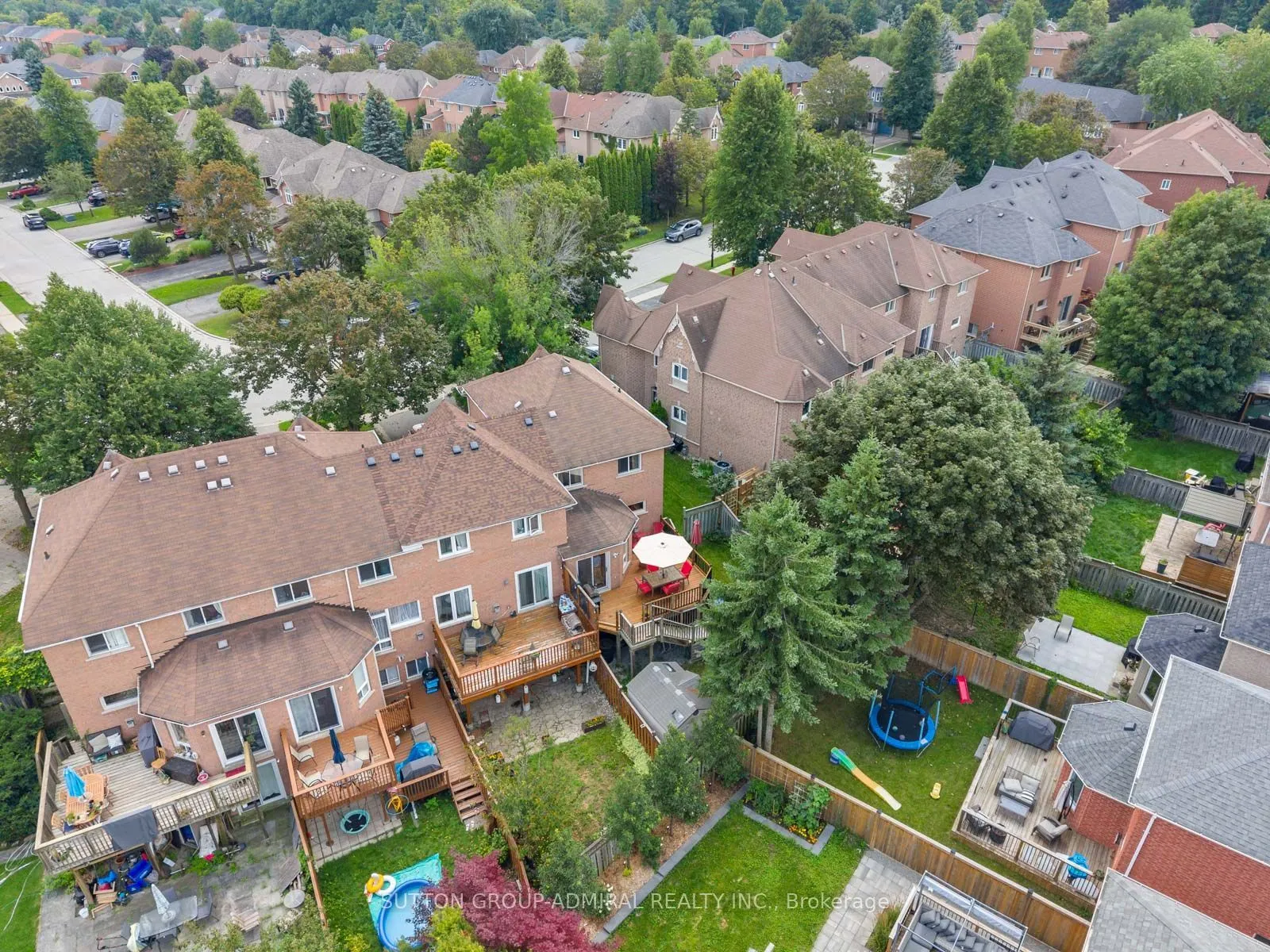 267 Warner Crescent