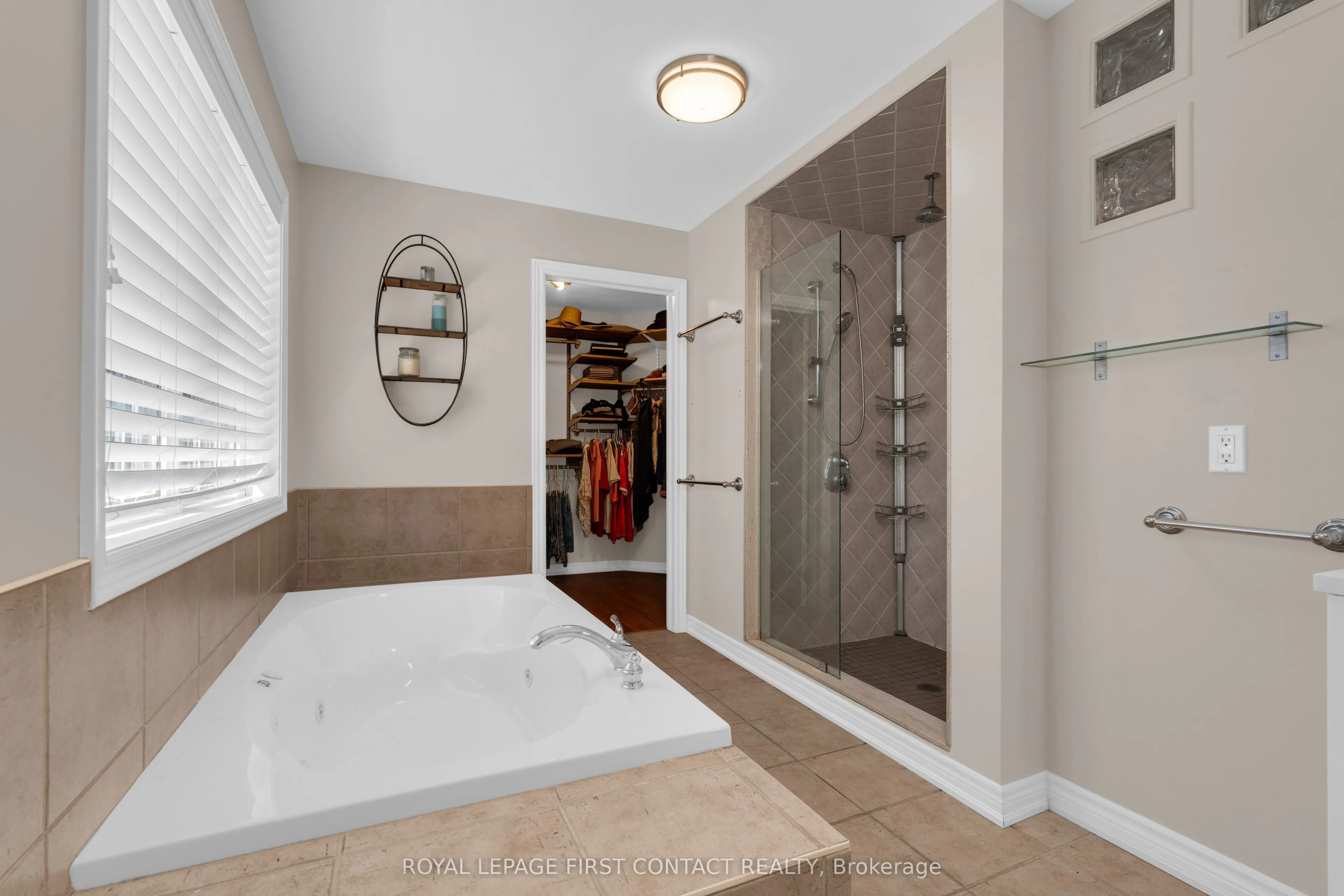 43 Vanderpost Crescent