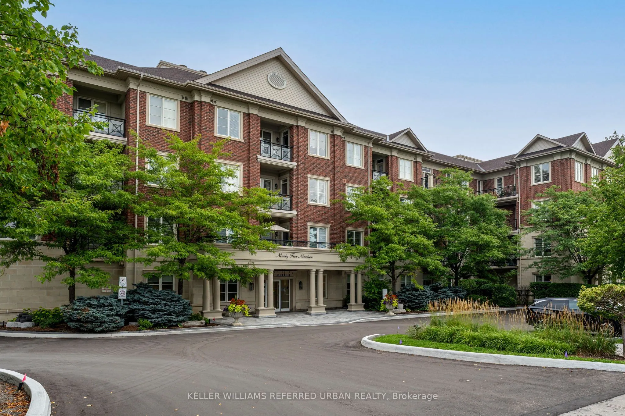 9519 Keele Street #212
