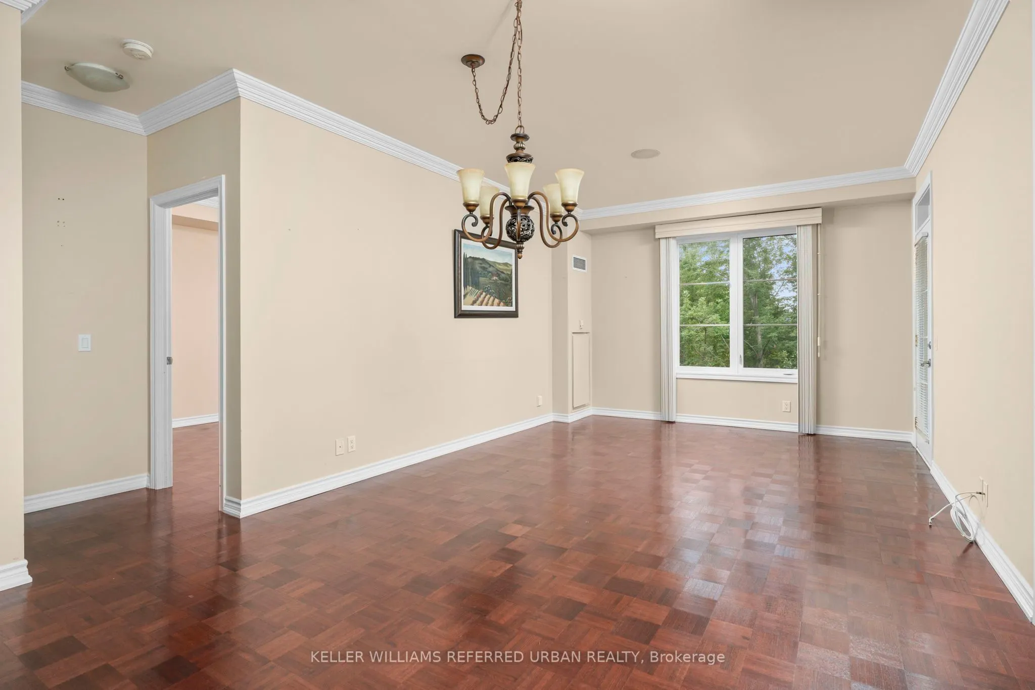 9519 Keele Street #212