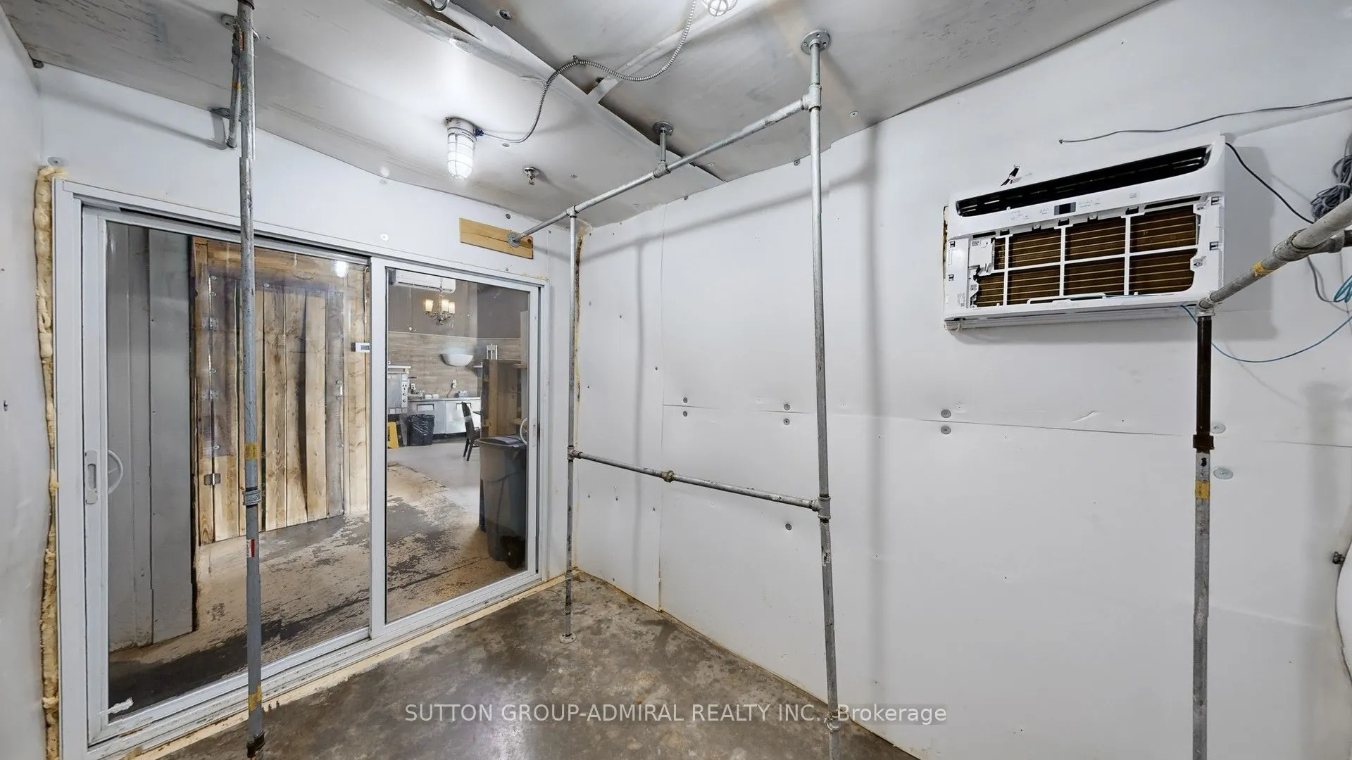 9001 Dufferin Street #A-4