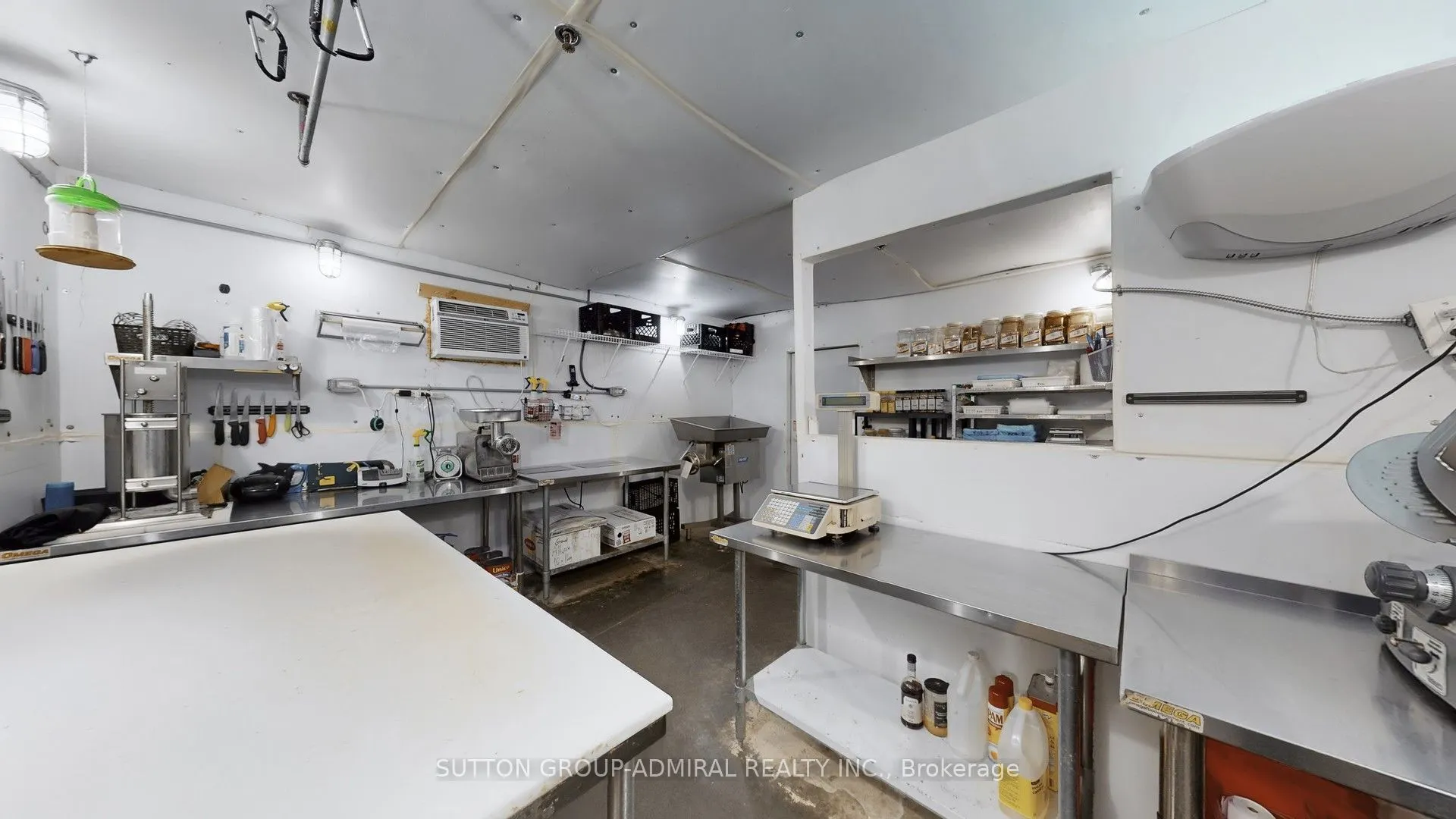 9001 Dufferin Street #A-4