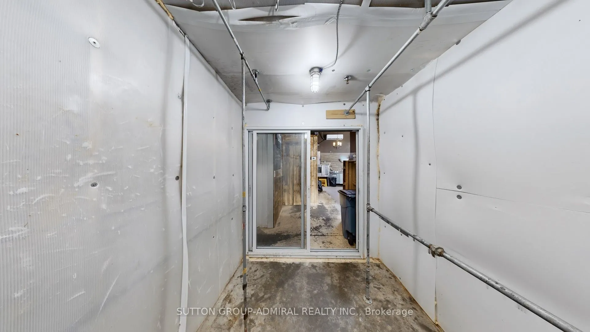 9001 Dufferin Street #A-4