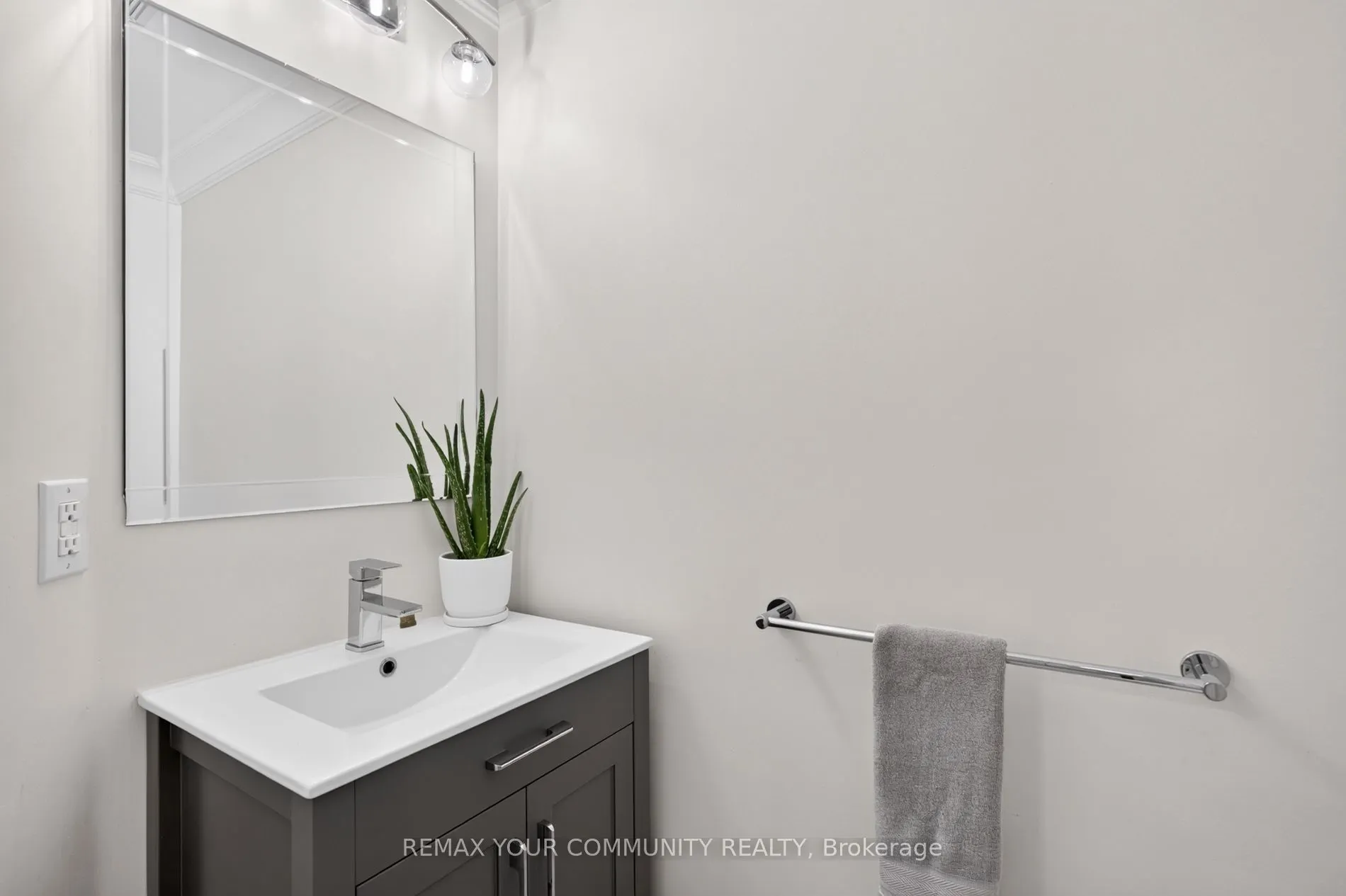 15 Klamath Court