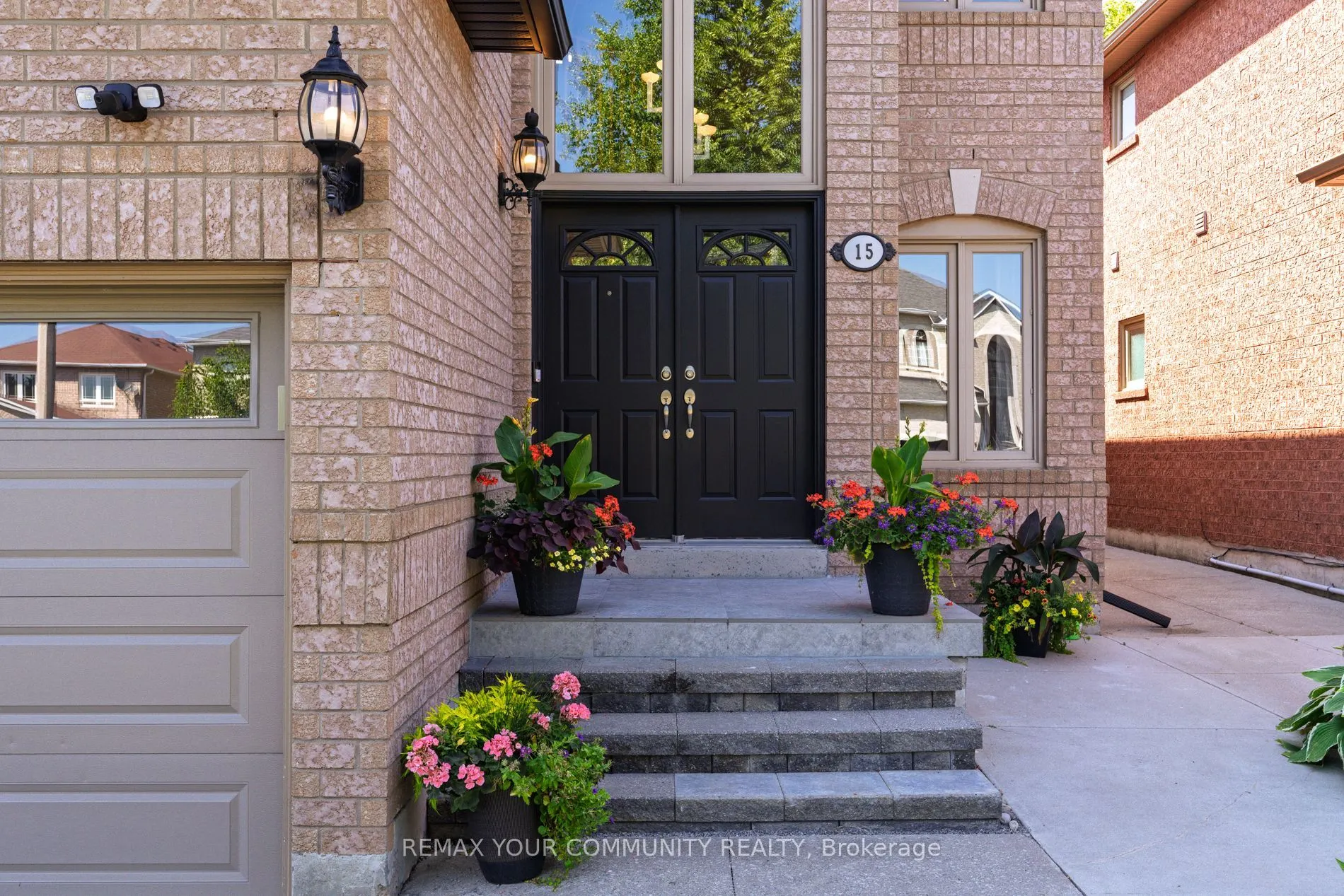 15 Klamath Court