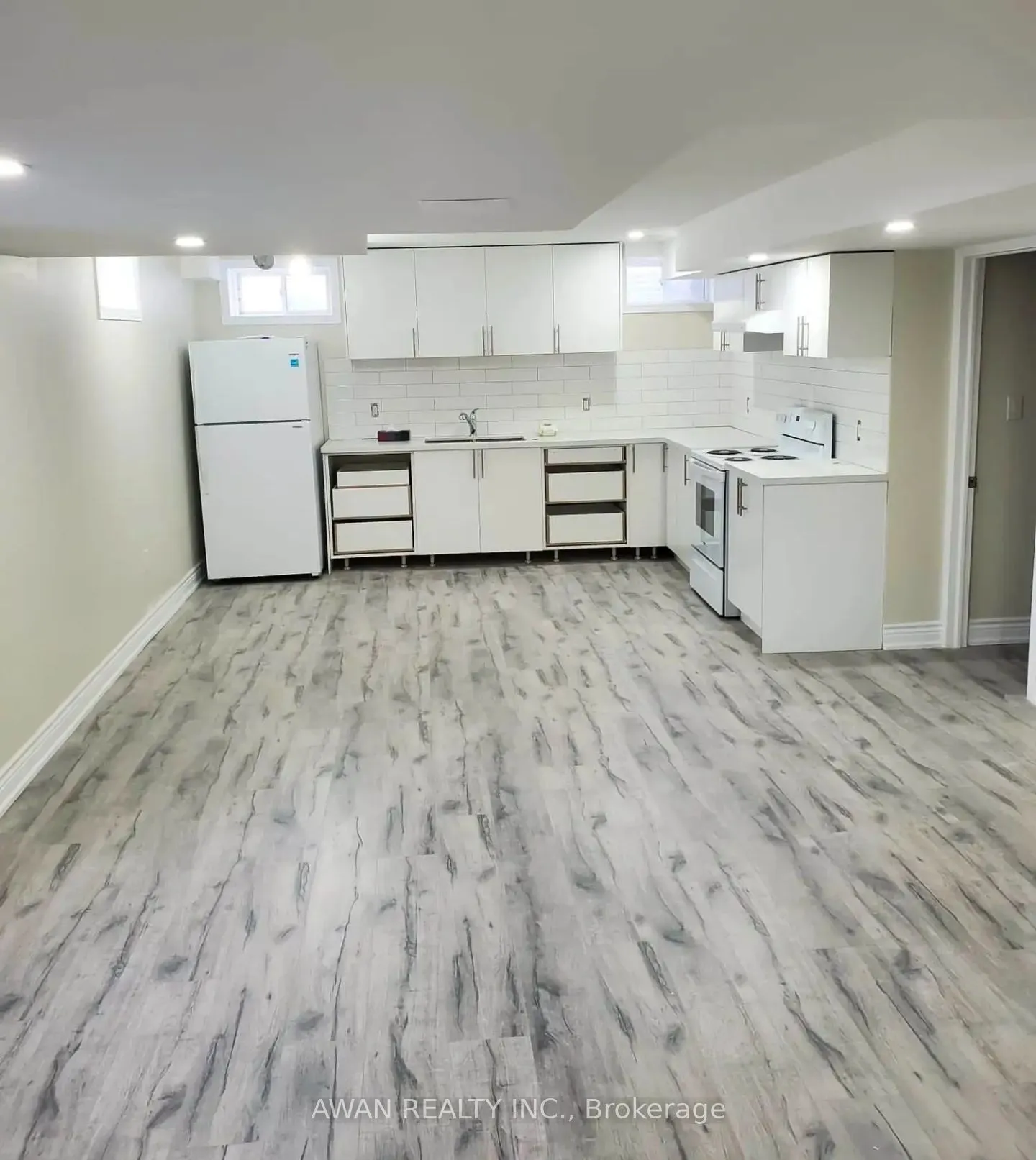 50 Mcdonell Crescent N #Basement