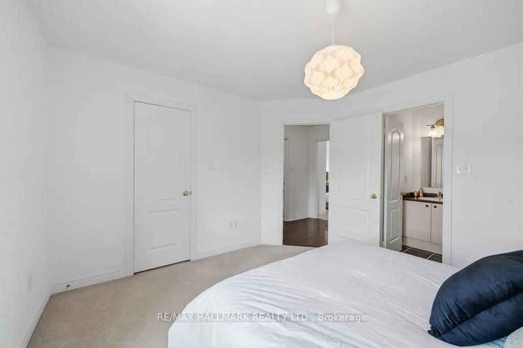 15 Old Colony Road #24