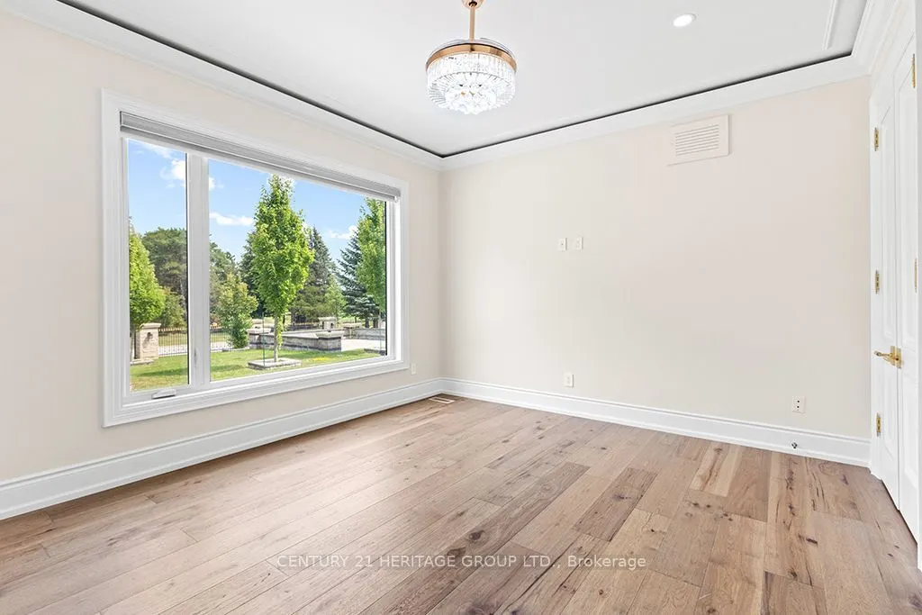 4 Loch Erne Lane
