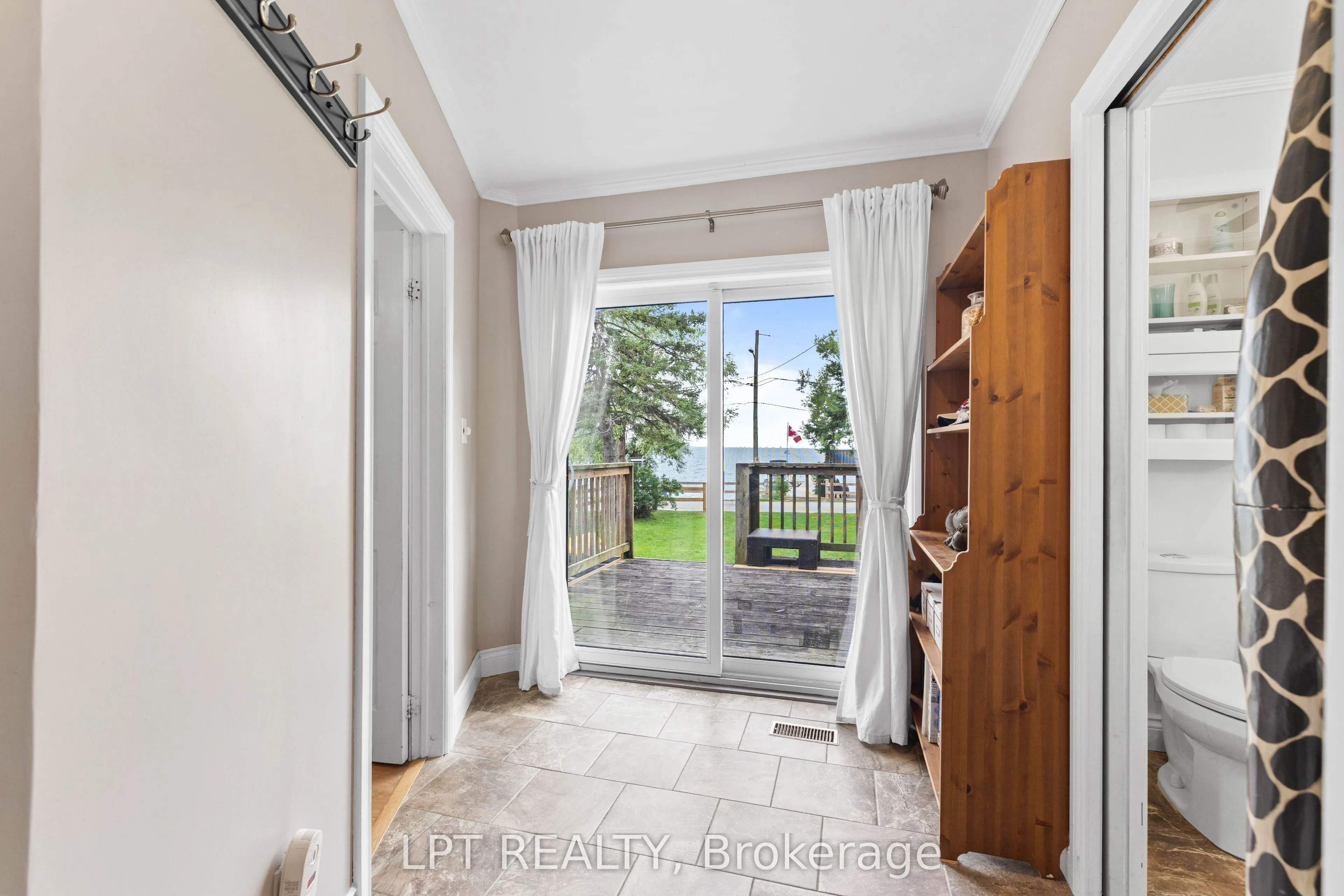 427 Lake Drive E