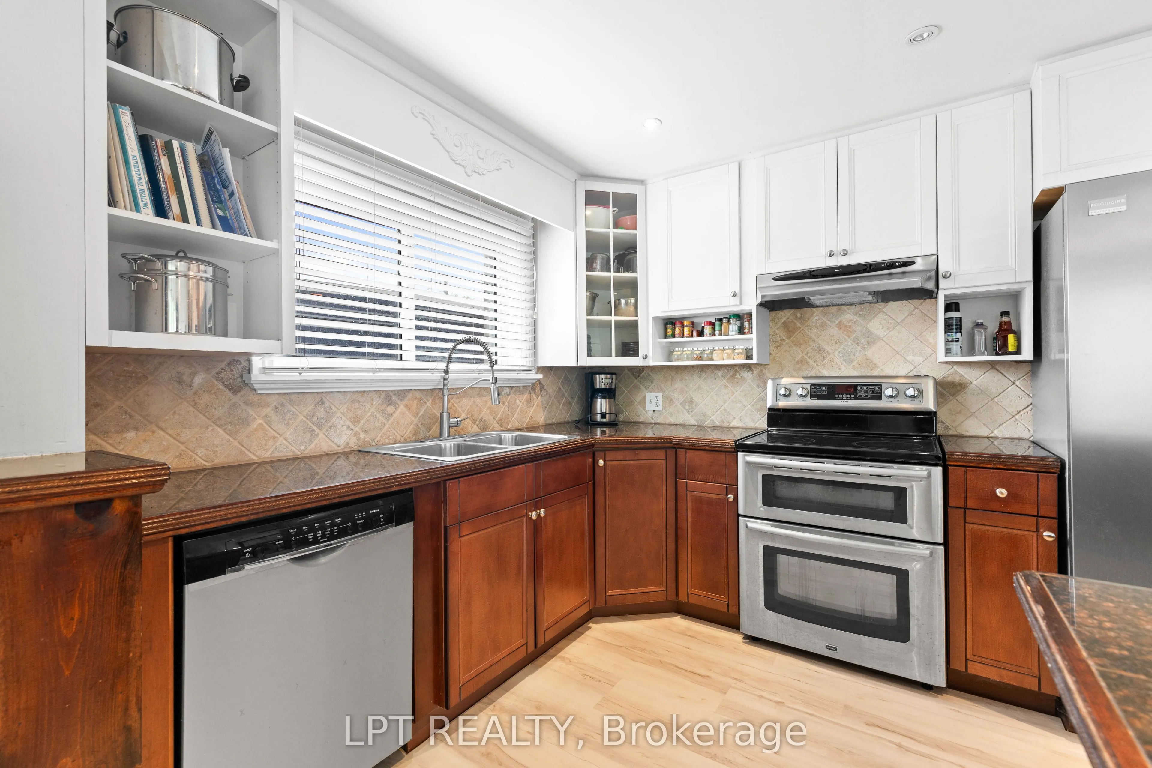 427 Lake Drive E