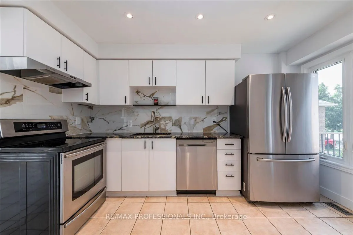 10 Corrie Crescent