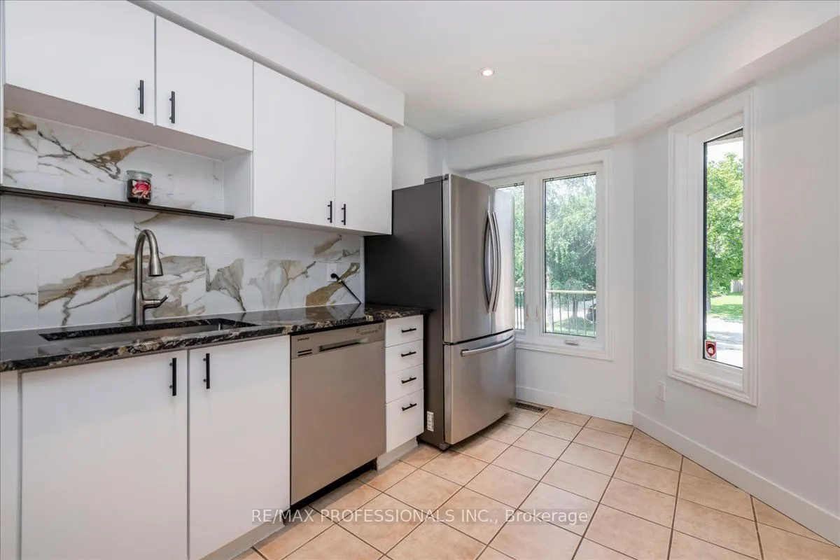 10 Corrie Crescent