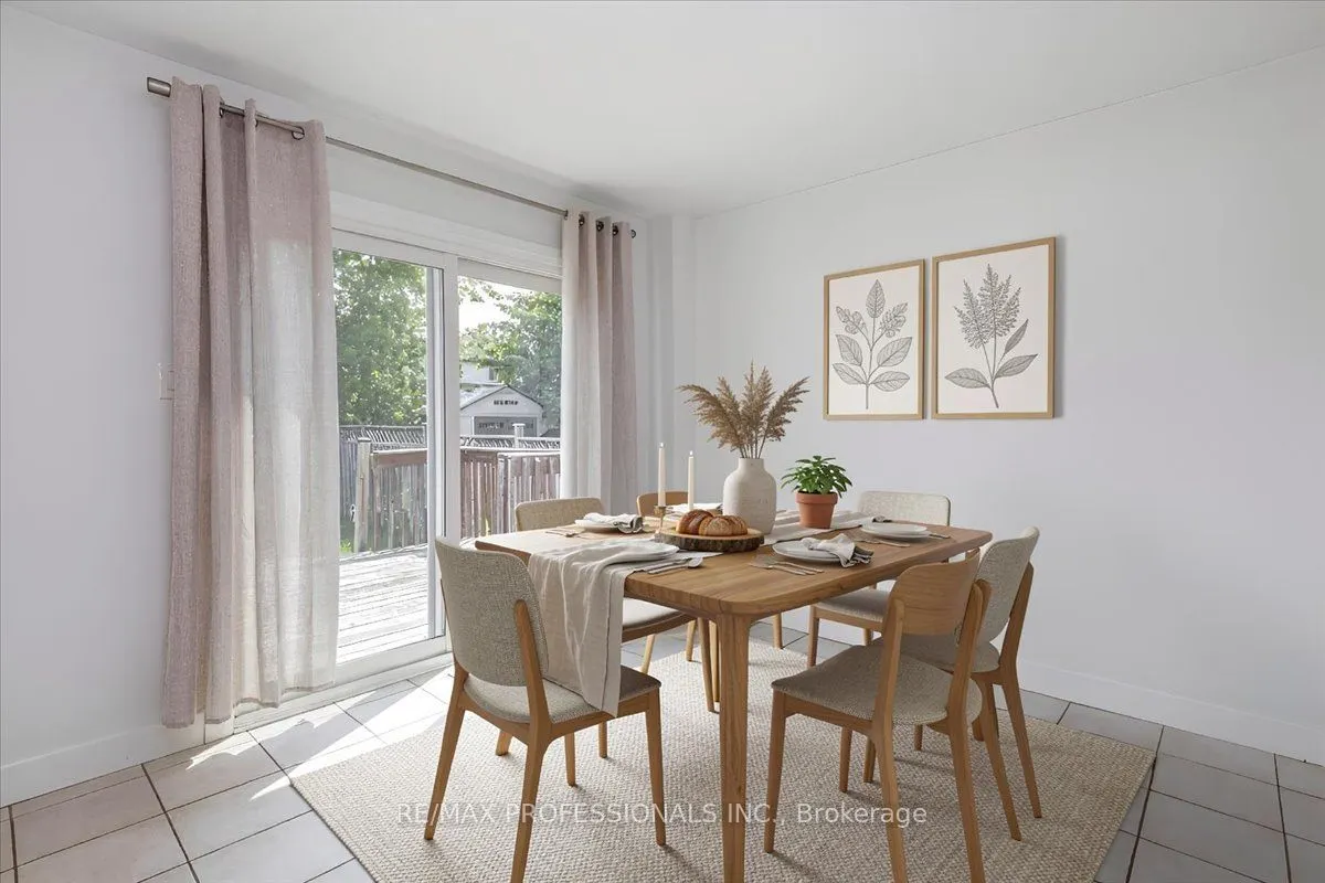 10 Corrie Crescent