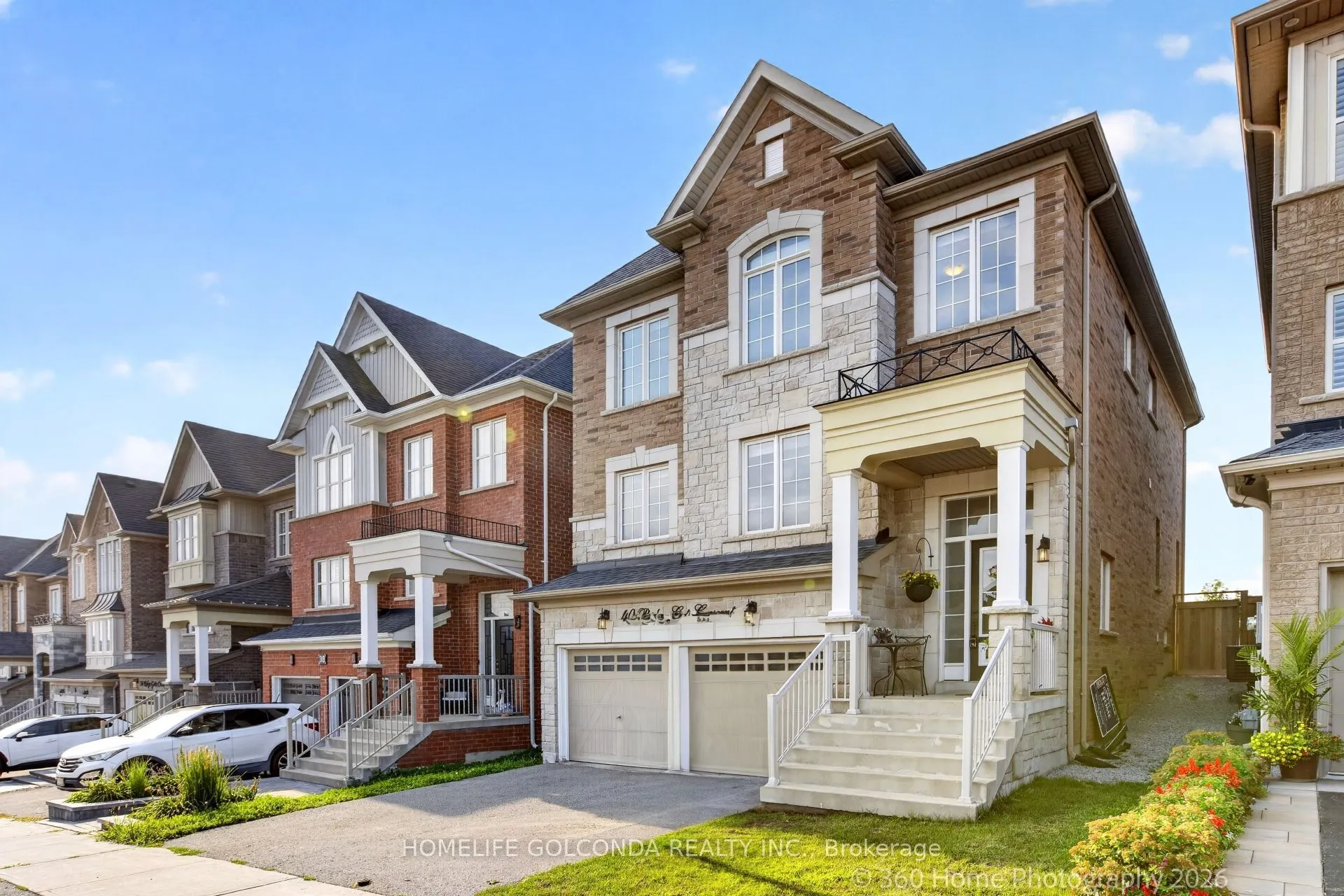 40 Ridge Gate Crescent