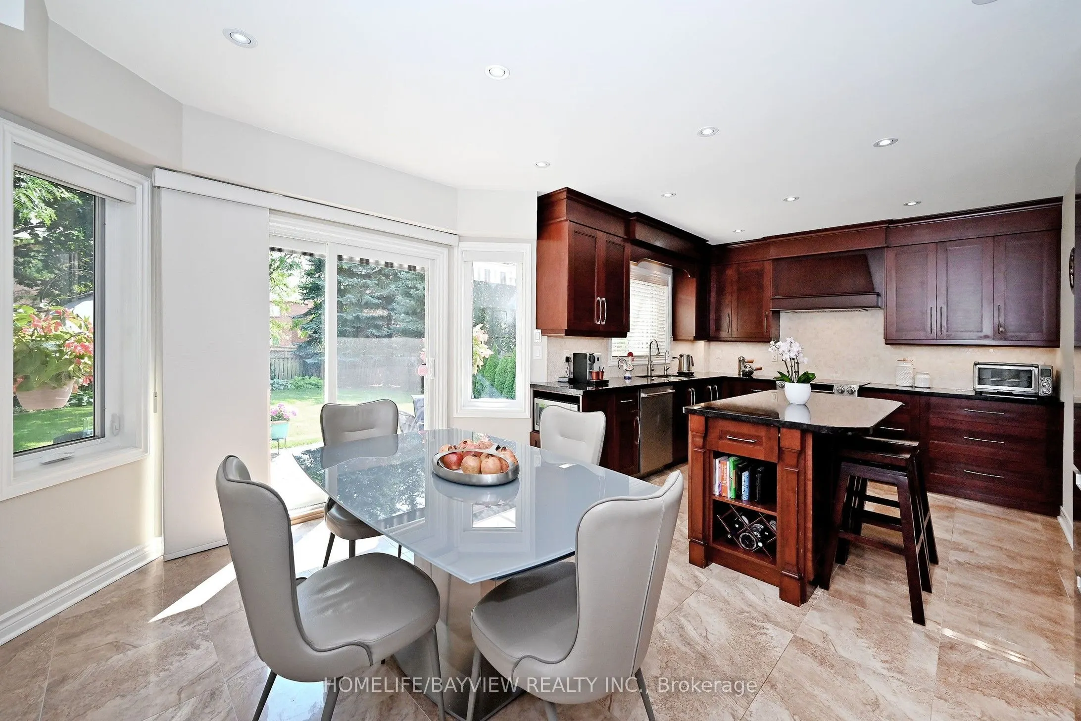 58 Thornbrook Court