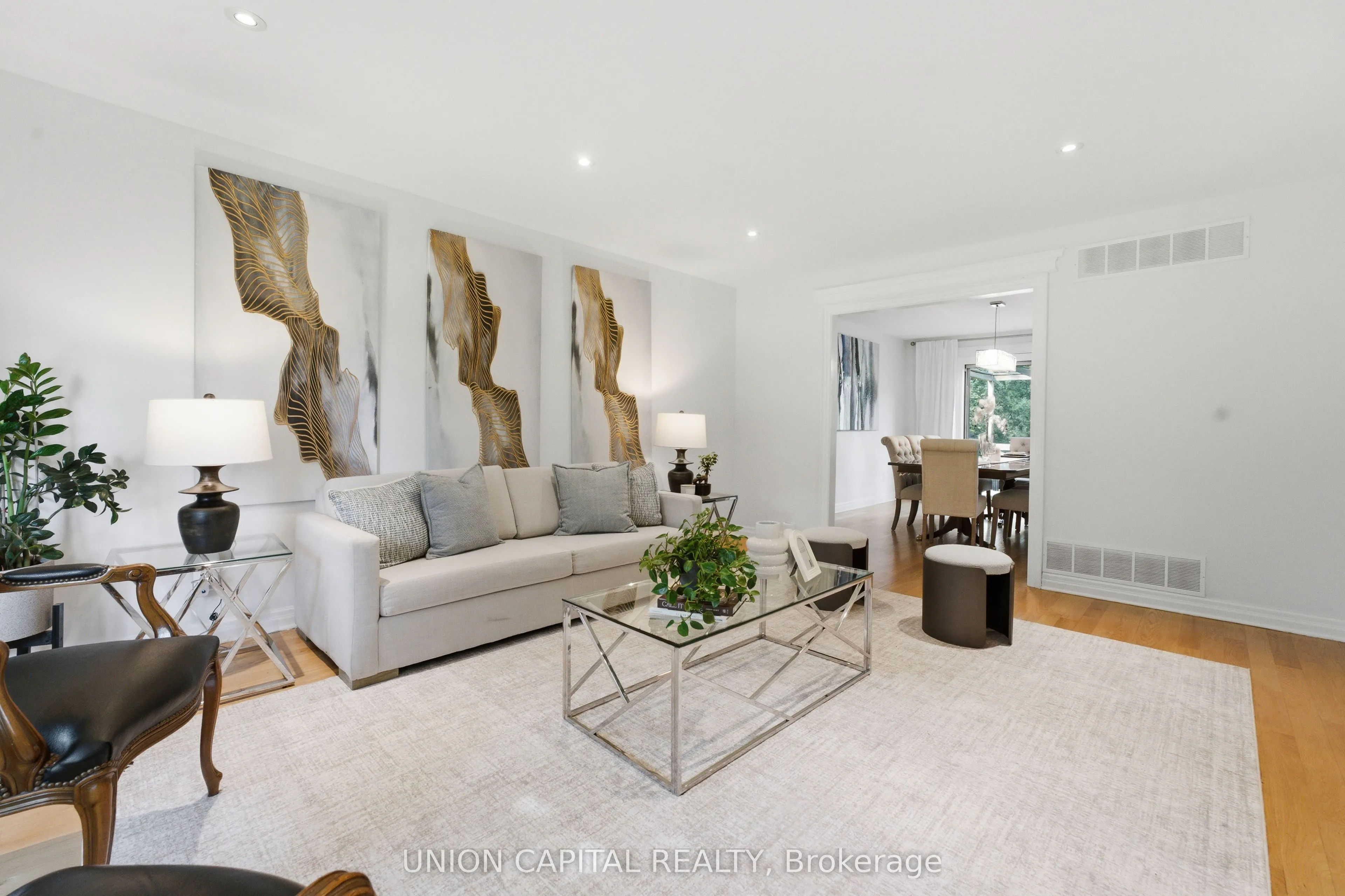 22 Cynthia Crescent