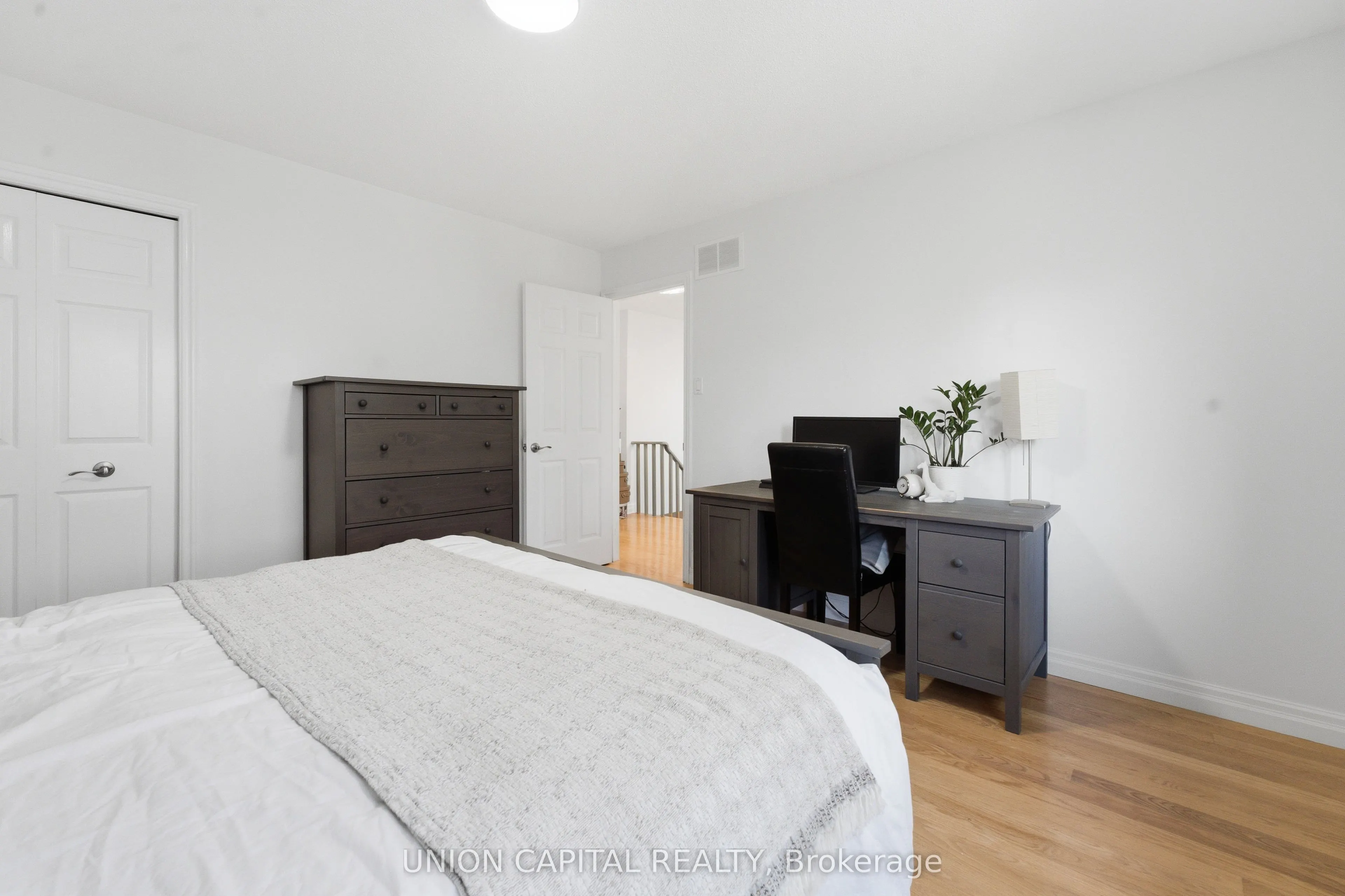 22 Cynthia Crescent