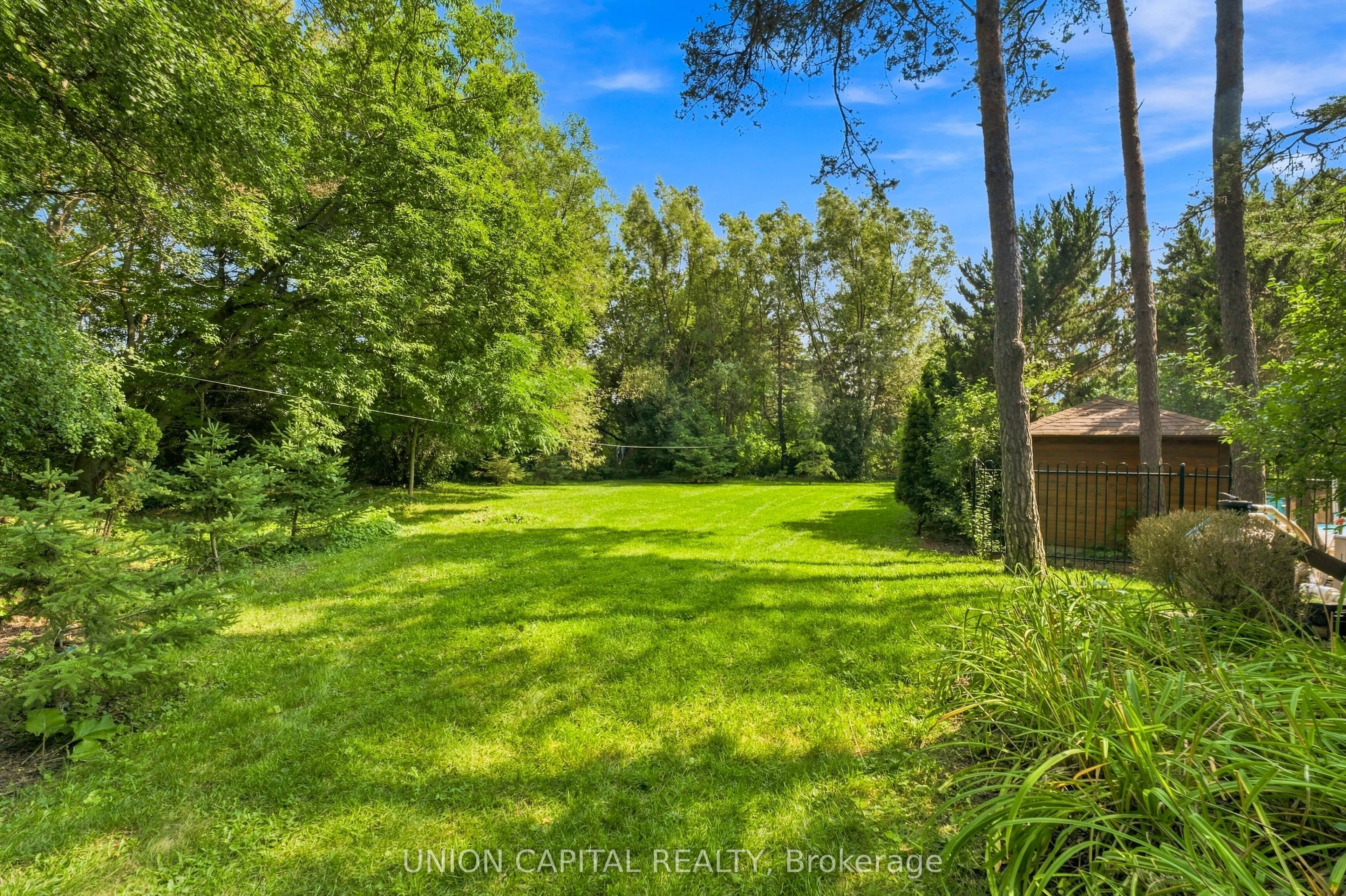 22 Cynthia Crescent