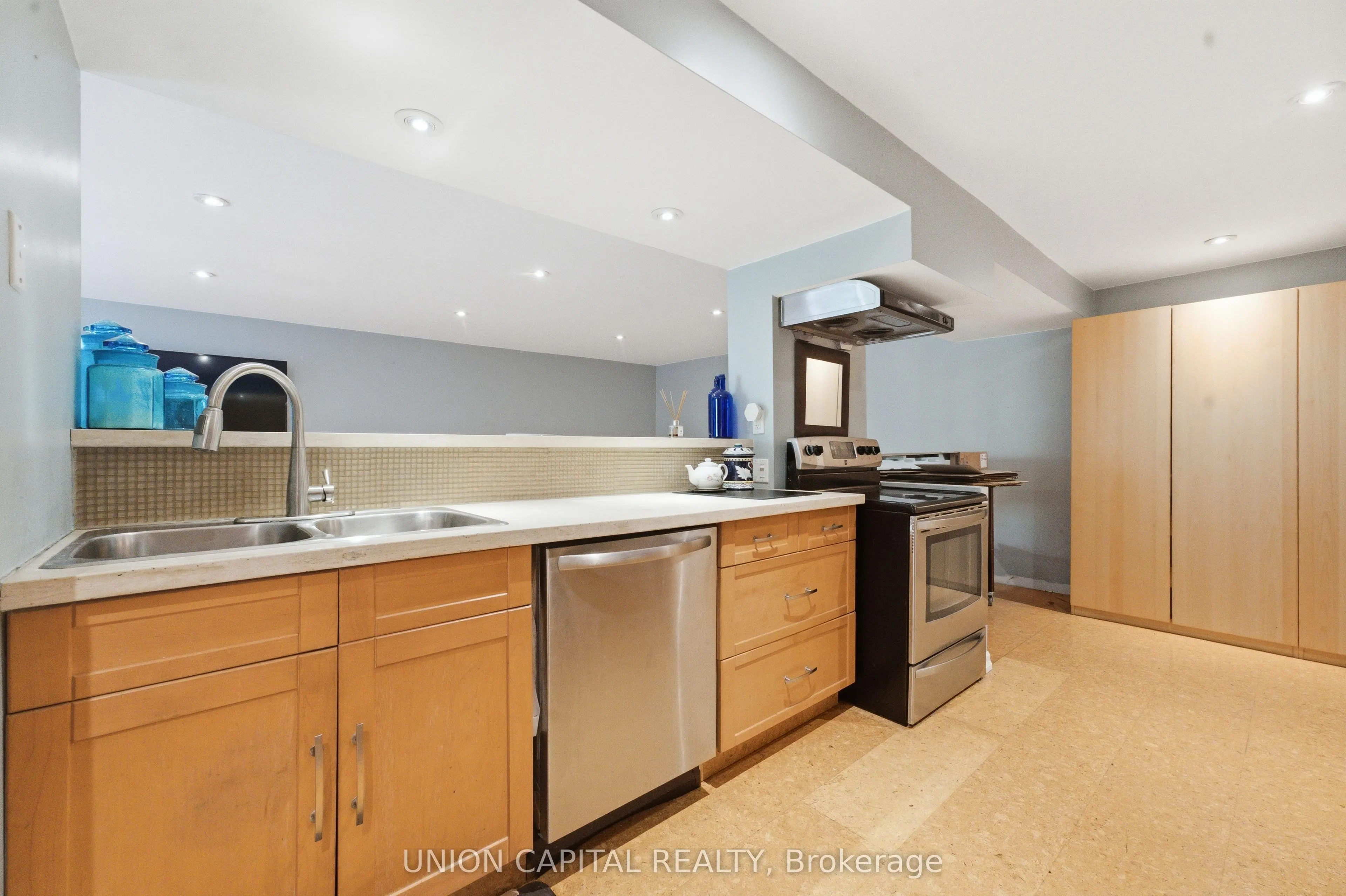 22 Cynthia Crescent