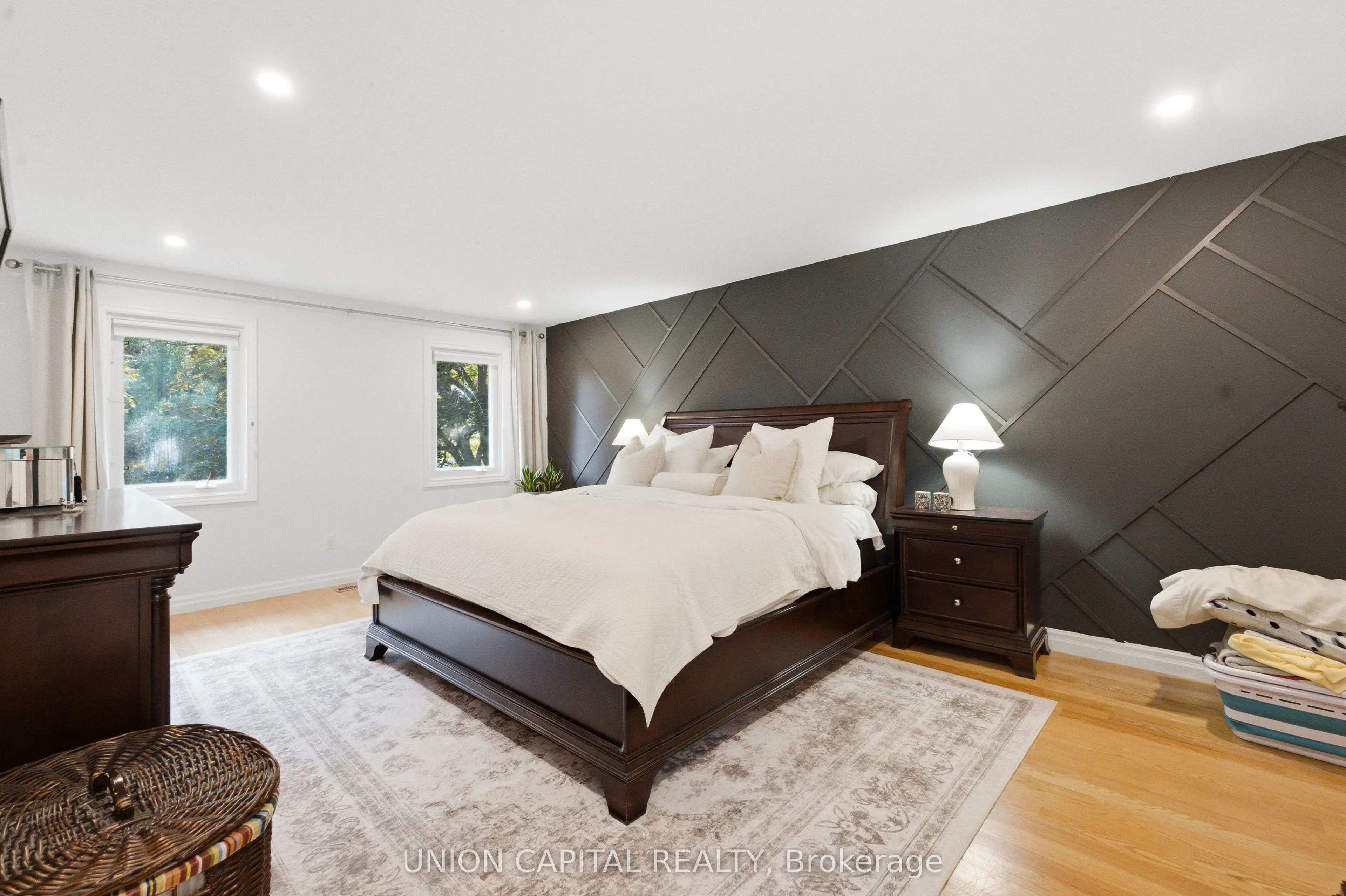 22 Cynthia Crescent