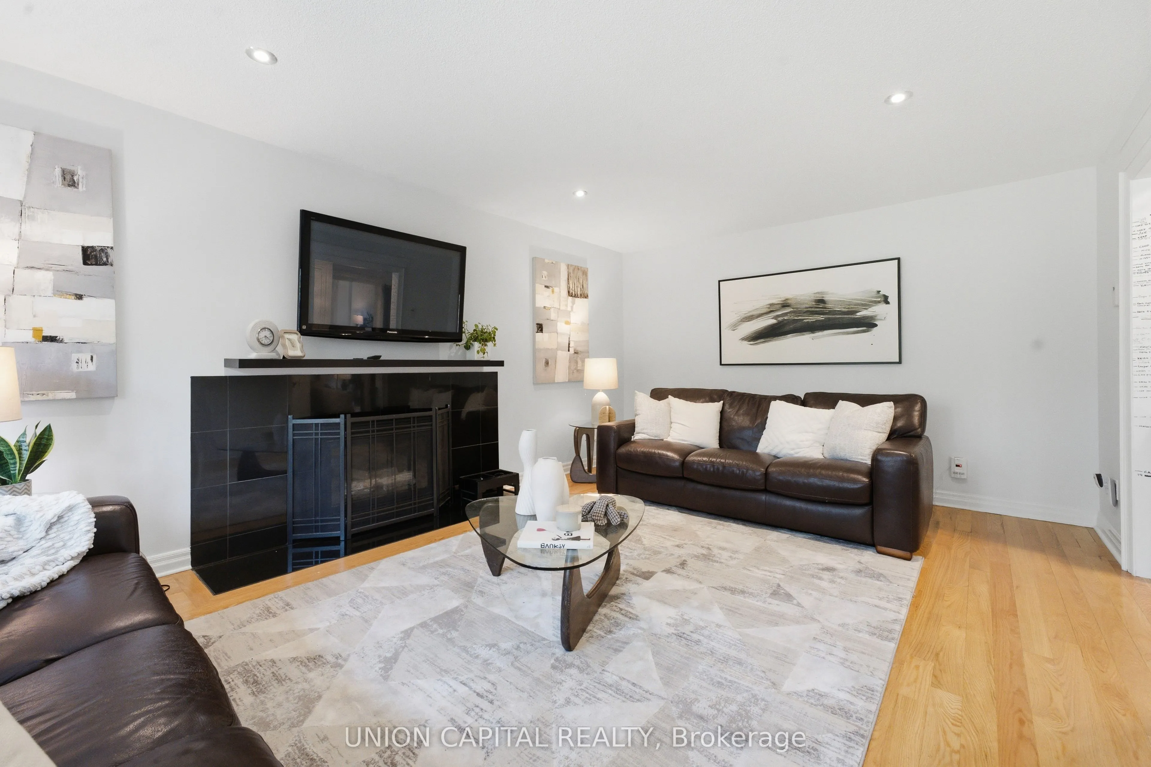 22 Cynthia Crescent
