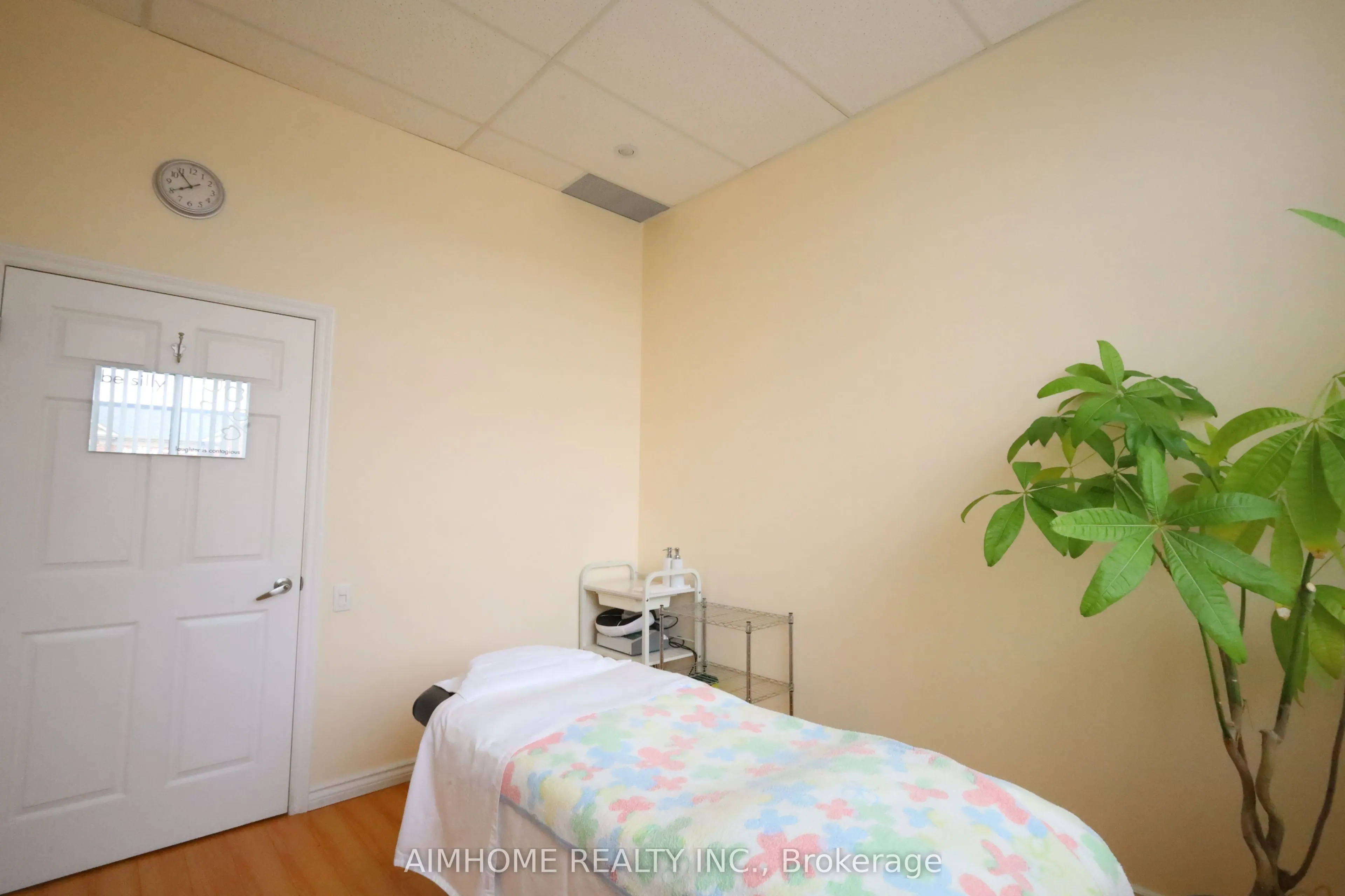 8787 Woodbine Avenue #226