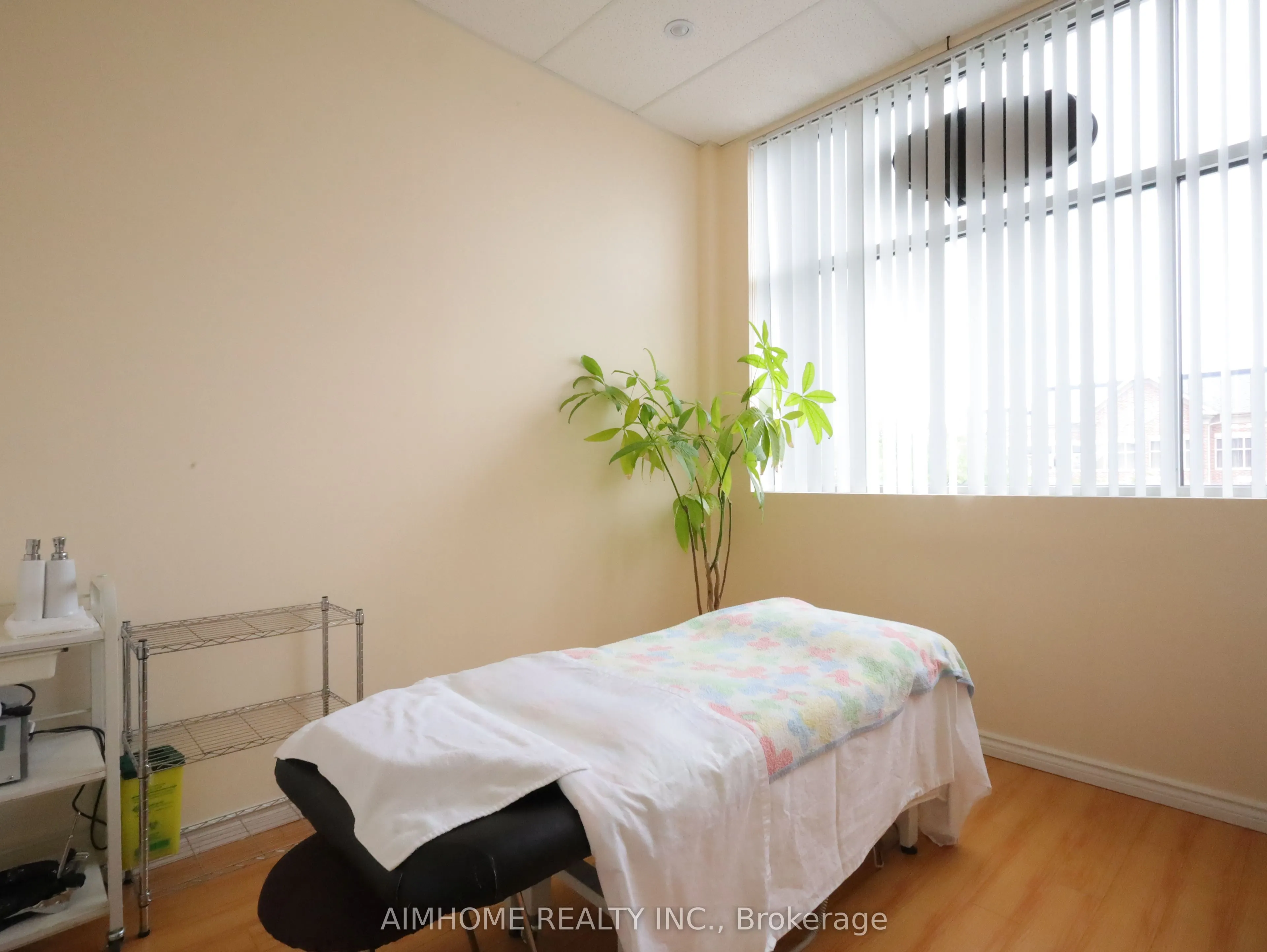 8787 Woodbine Avenue #226