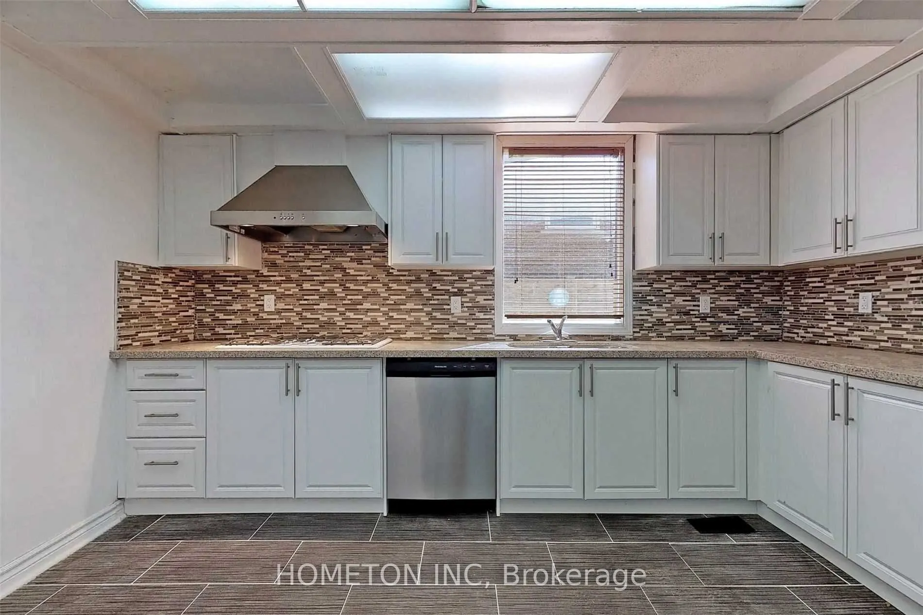 95 Yongehurst Road