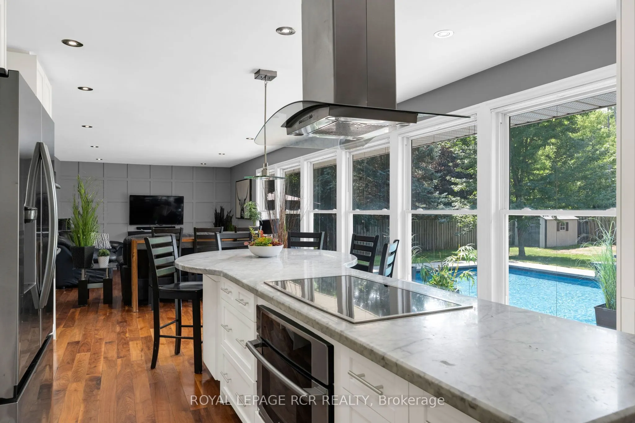 20 Douglas Drive