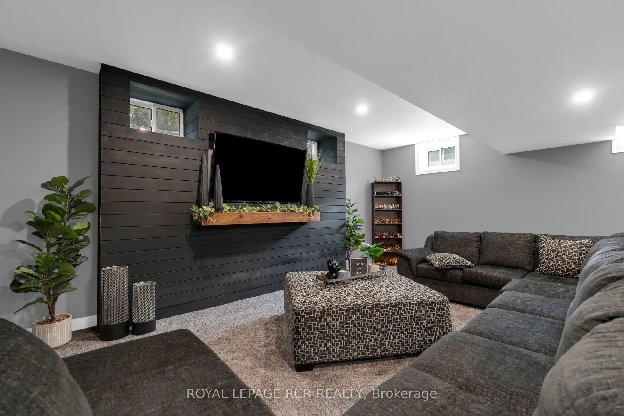 20 Douglas Drive