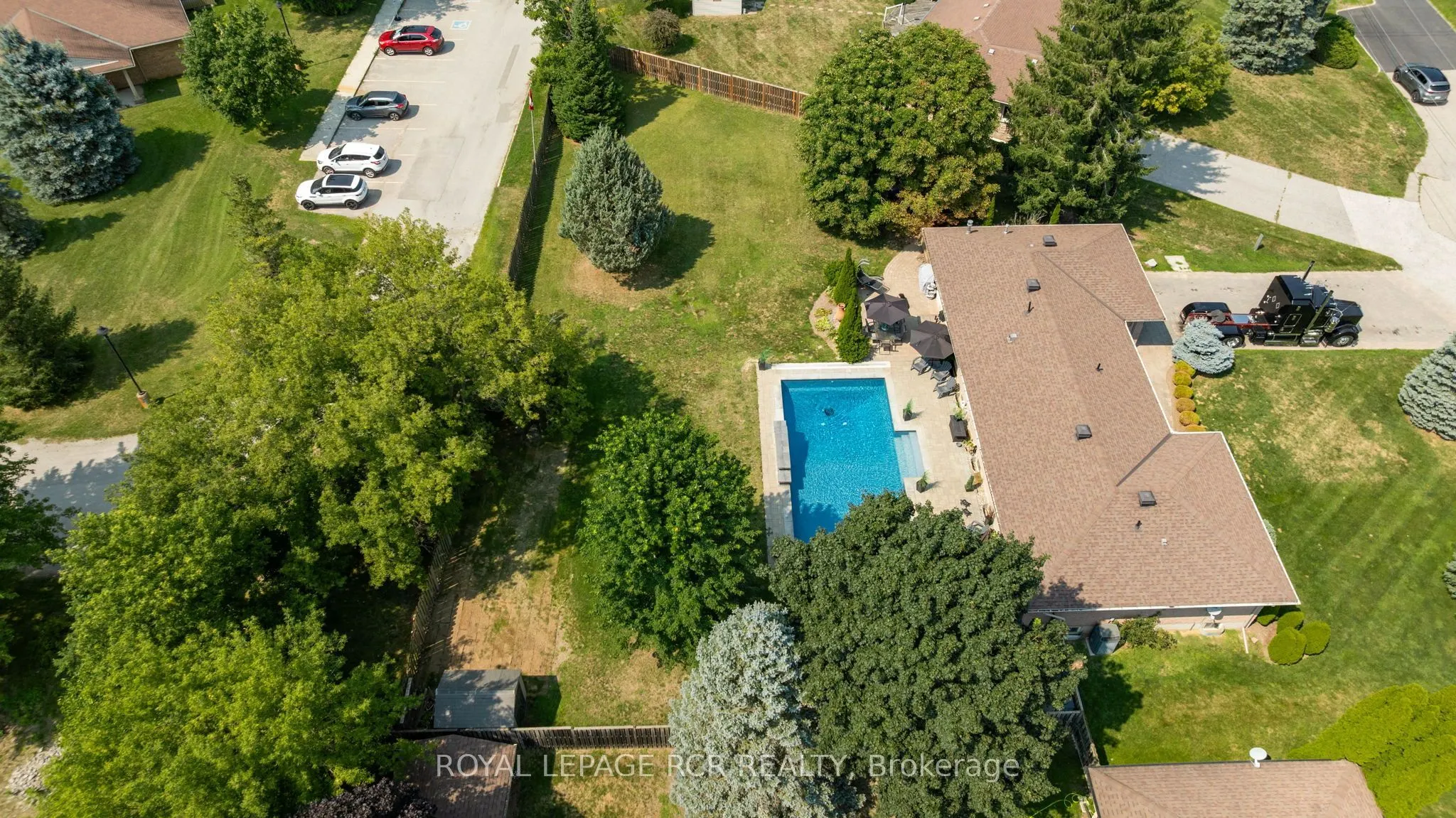 20 Douglas Drive