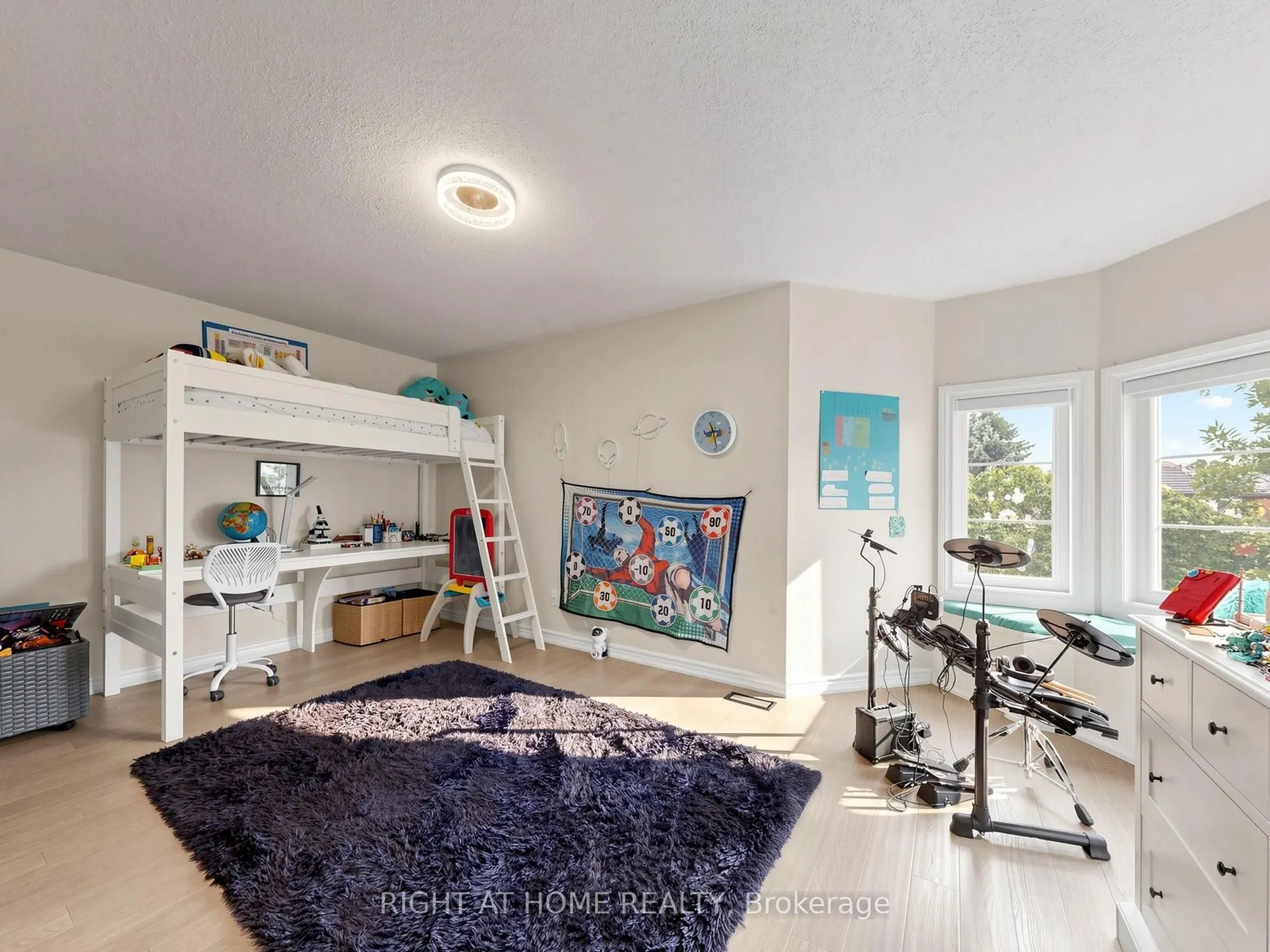 161 Austin paul Drive N