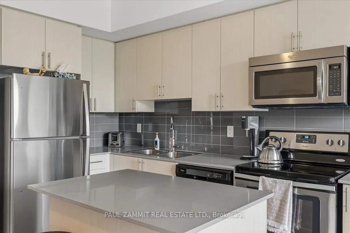 7890 Bathurst Street #203