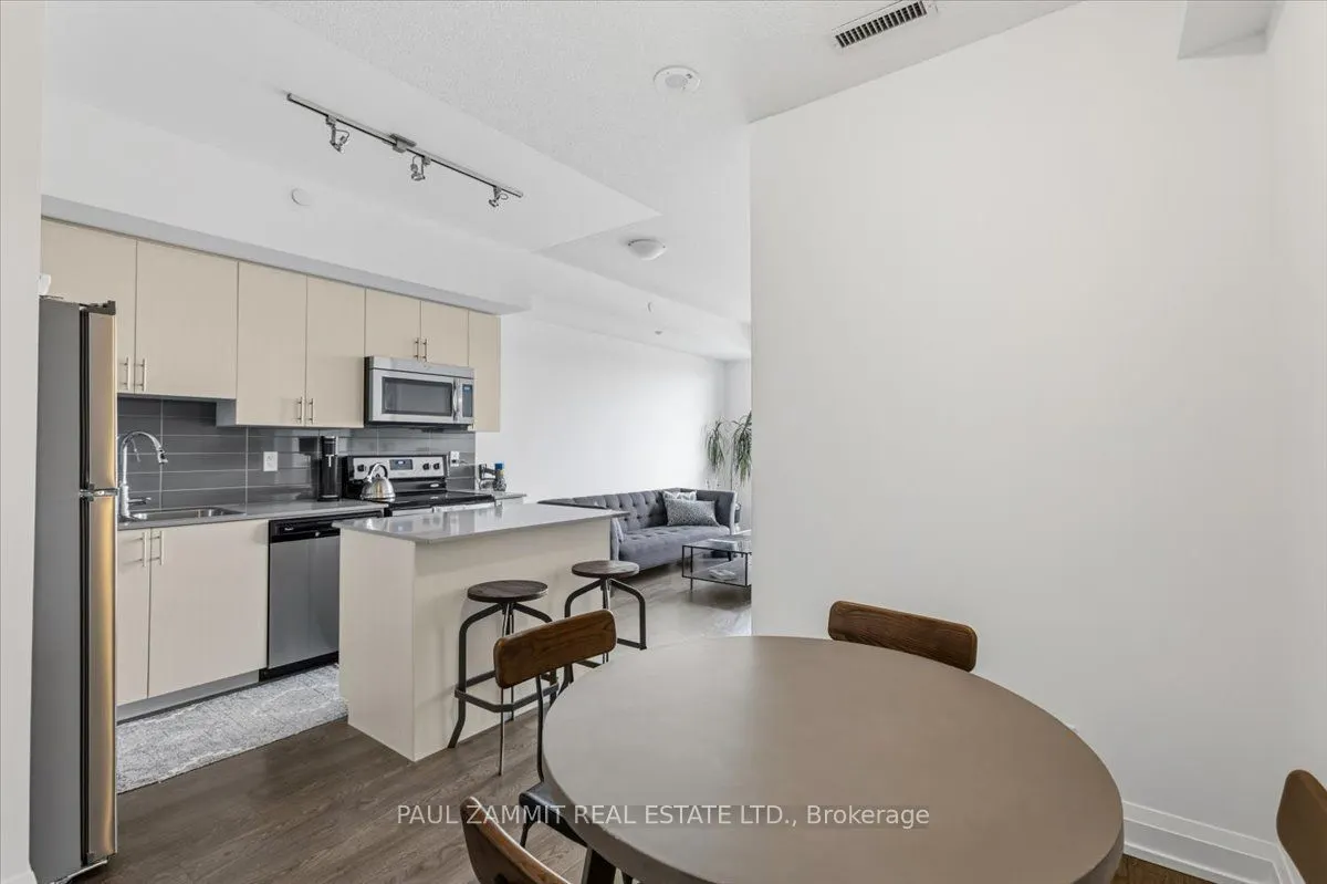 7890 Bathurst Street #203